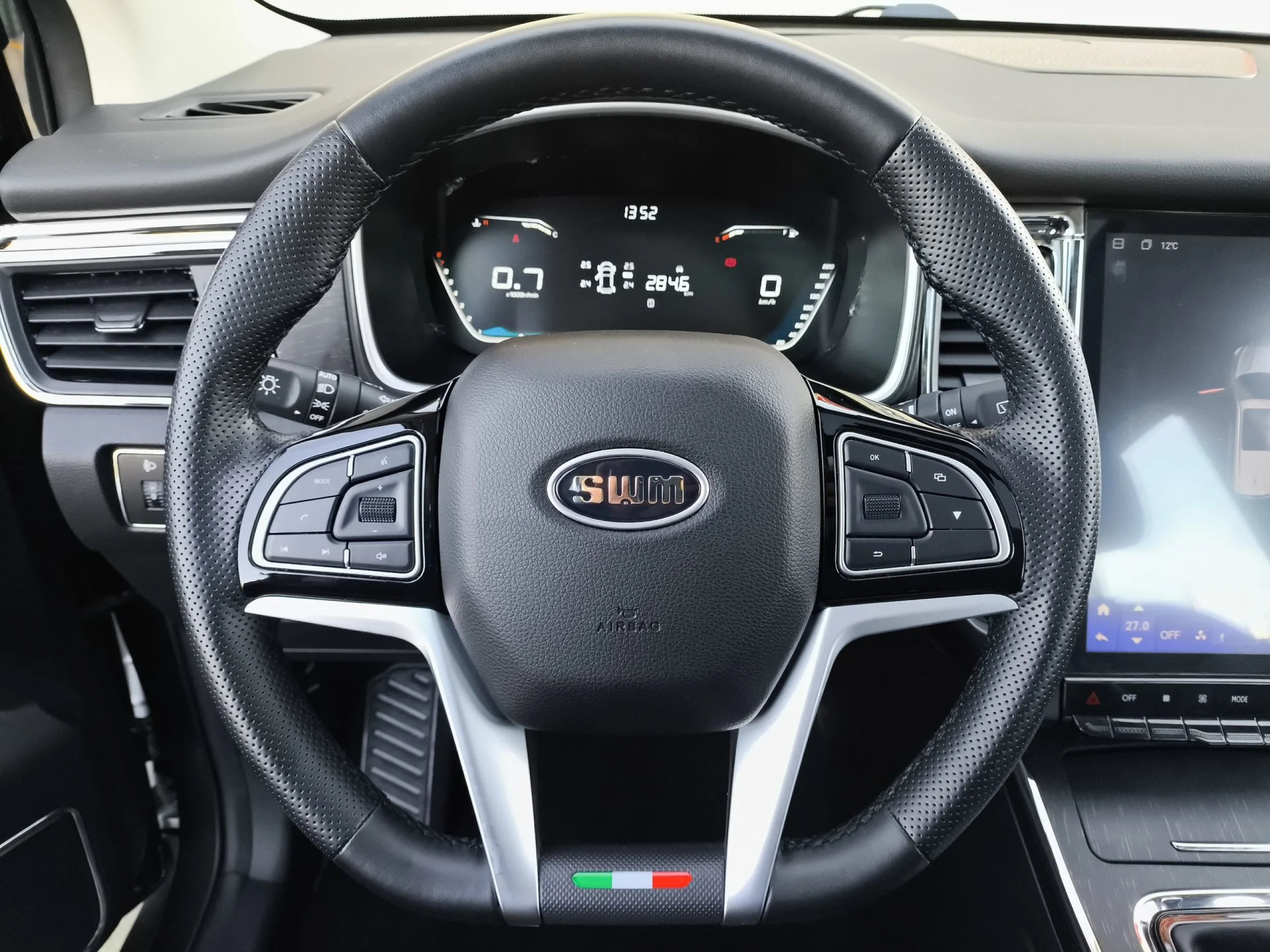 SWM G05 1.5T MT 102 kW (139 CV) - Foto 12