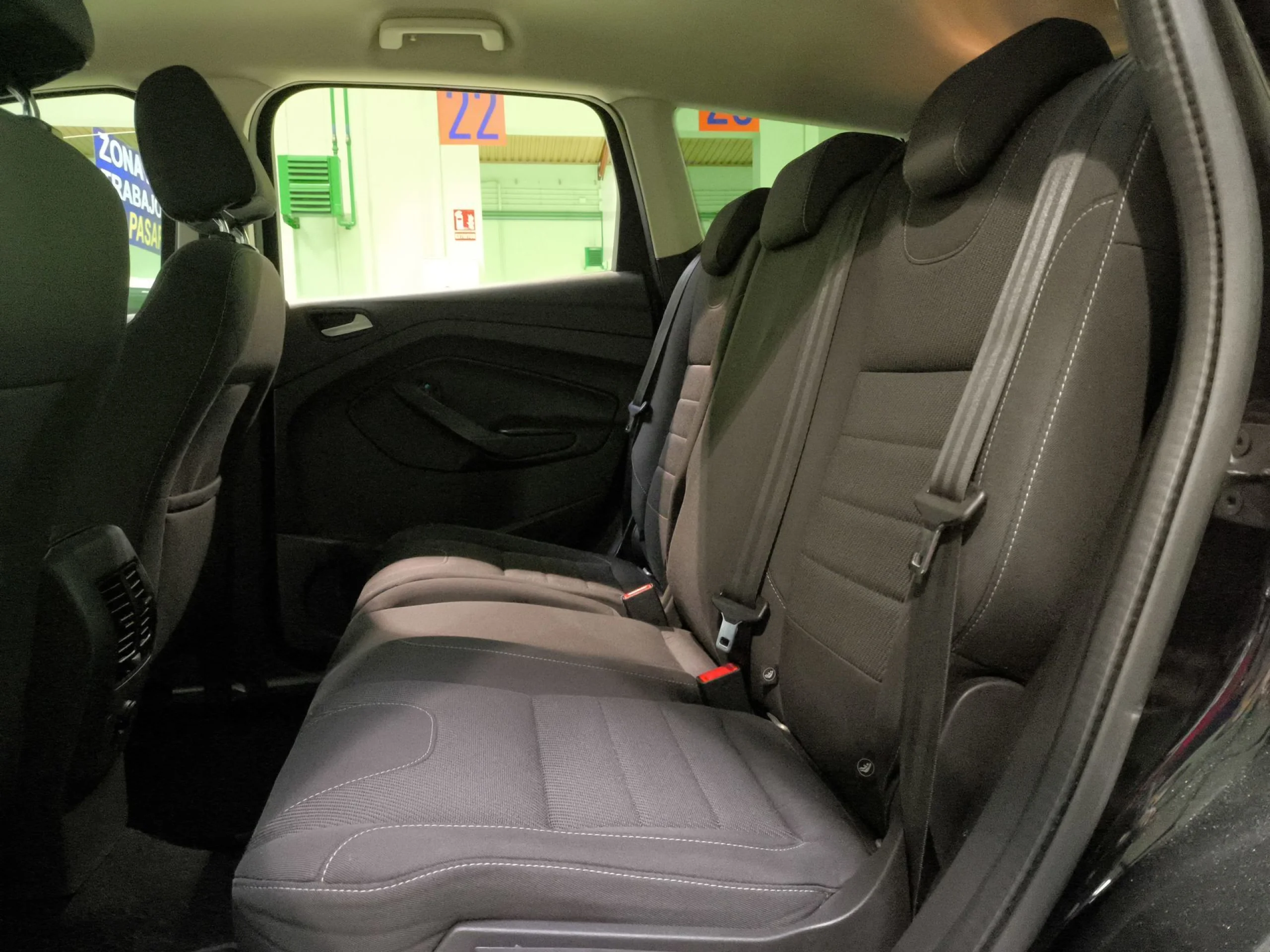 Ford Kuga 1.5 EcoBoost SANDS Trend 4x2 110 kW (150 CV) - Foto 17