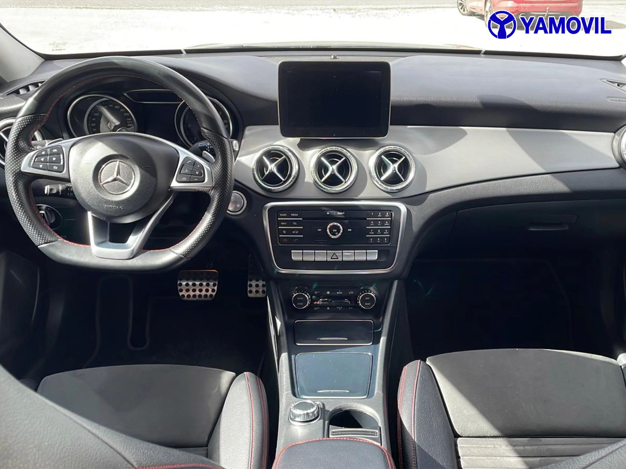 Mercedes-Benz CLA 200 CLA 200D AMG-LINE 4P - Foto 3