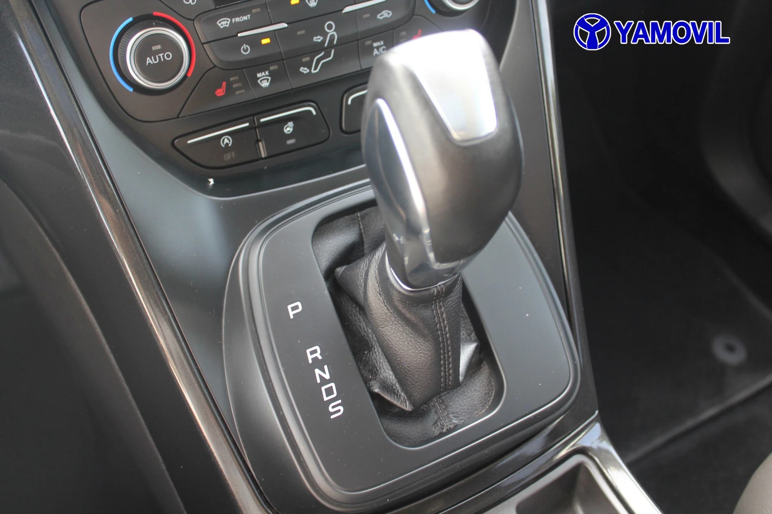 Ford Kuga 2.0 TDCI SANDS Titanium 4x4 110 kW (150 CV) - Foto 33