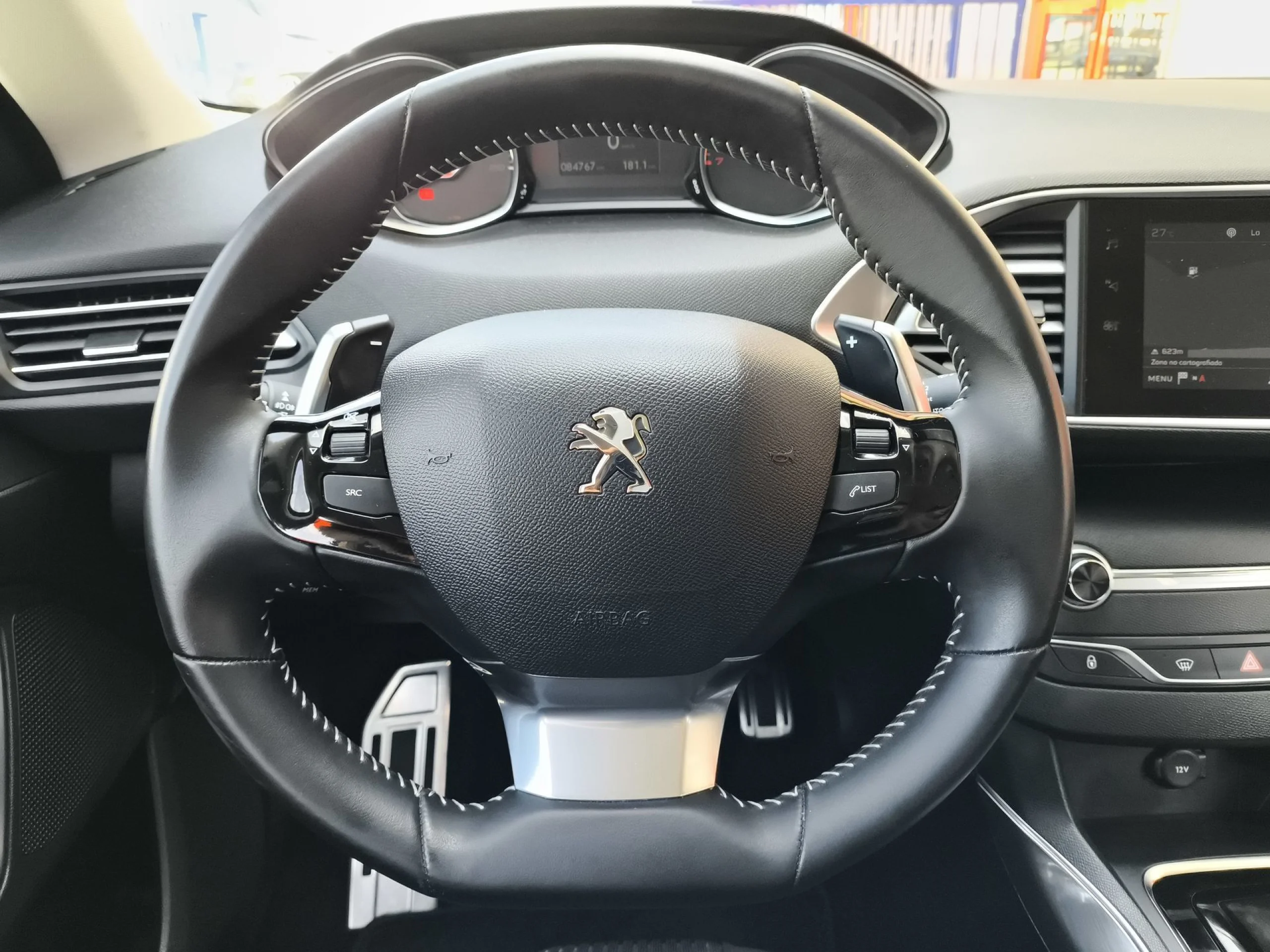 Peugeot 308 PureTech 130 SANDS Allure EAT8 96 kW (130 CV) - Foto 11