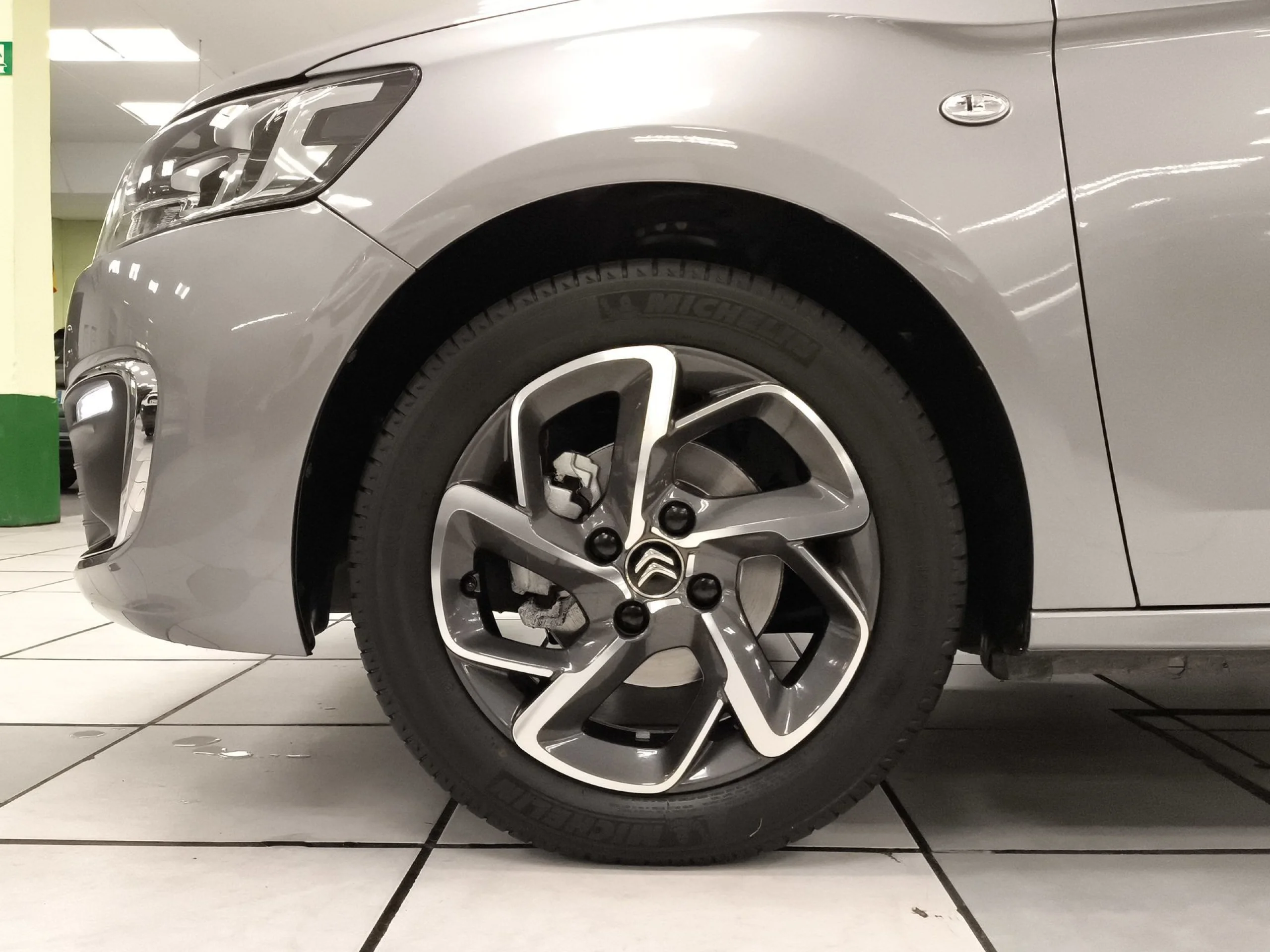 Citroen C-Elysee 1.6 VTi Shine 85 kW (115 CV) - Foto 7