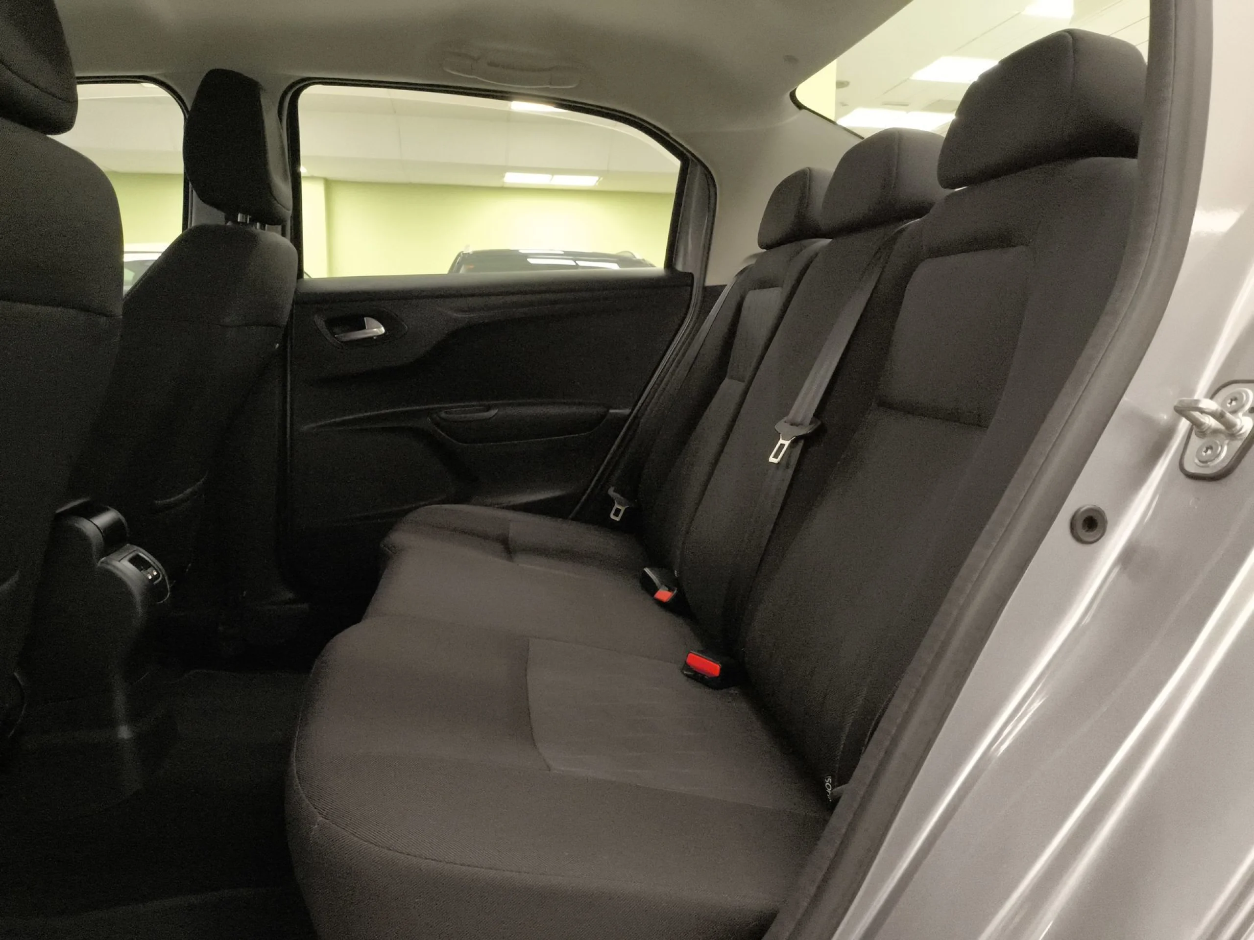 Citroen C-Elysee 1.6 VTi Shine 85 kW (115 CV) - Foto 19