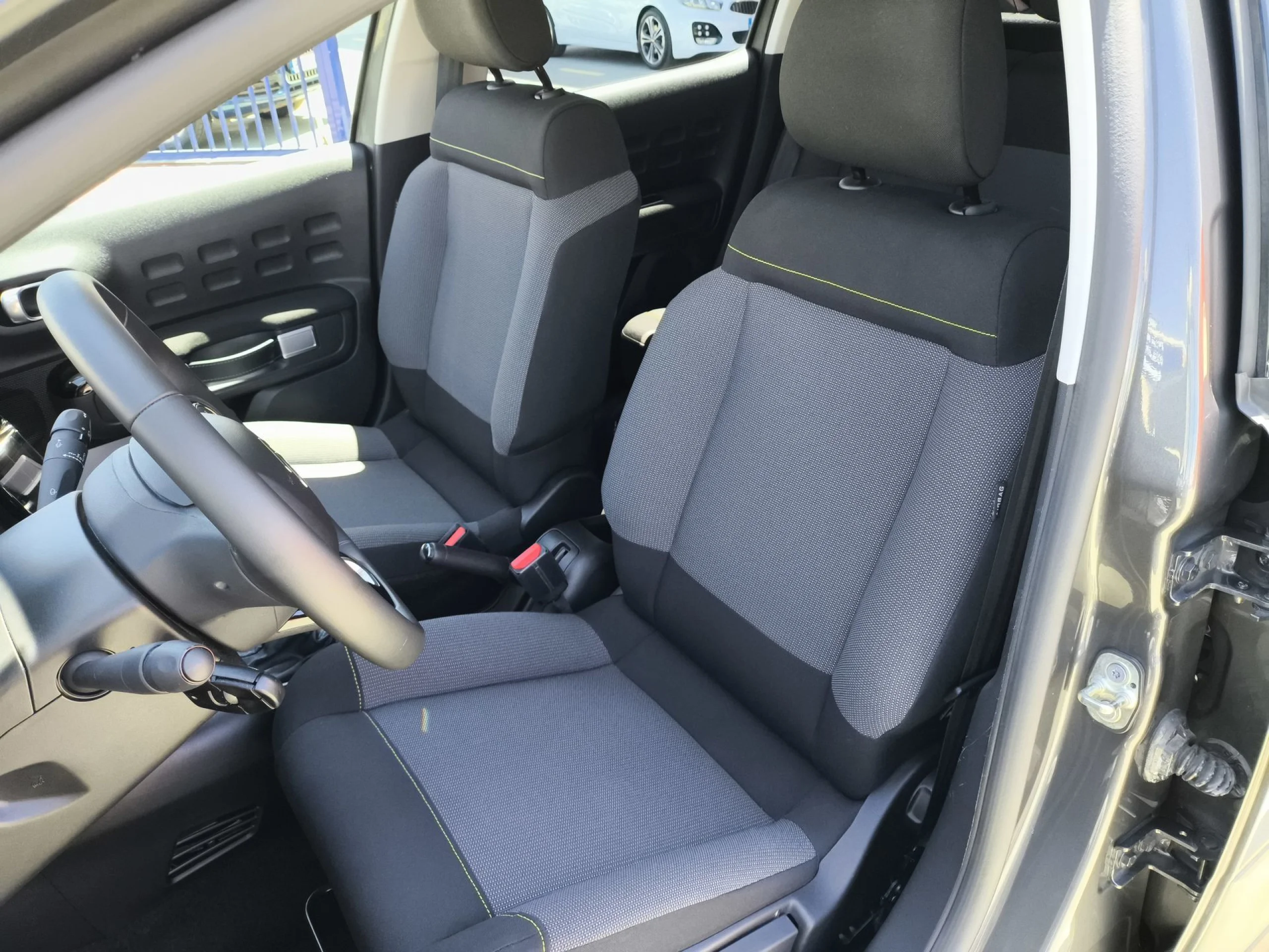 Citroen C3 BlueHDi 100 SANDS Shine 75 kW (102 CV) - Foto 8