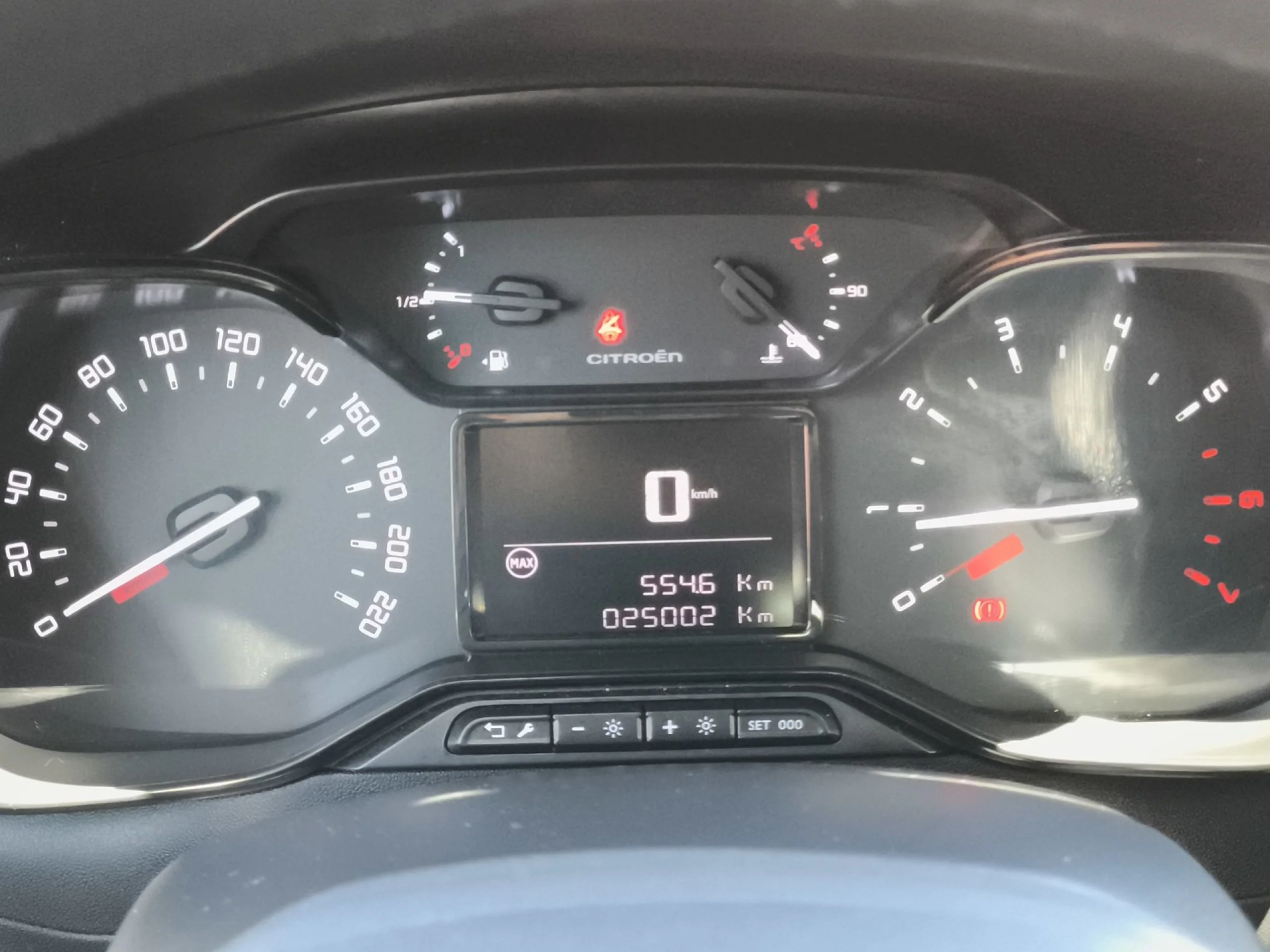 Citroen C3 BlueHDi 100 SANDS Shine 75 kW (102 CV) - Foto 12
