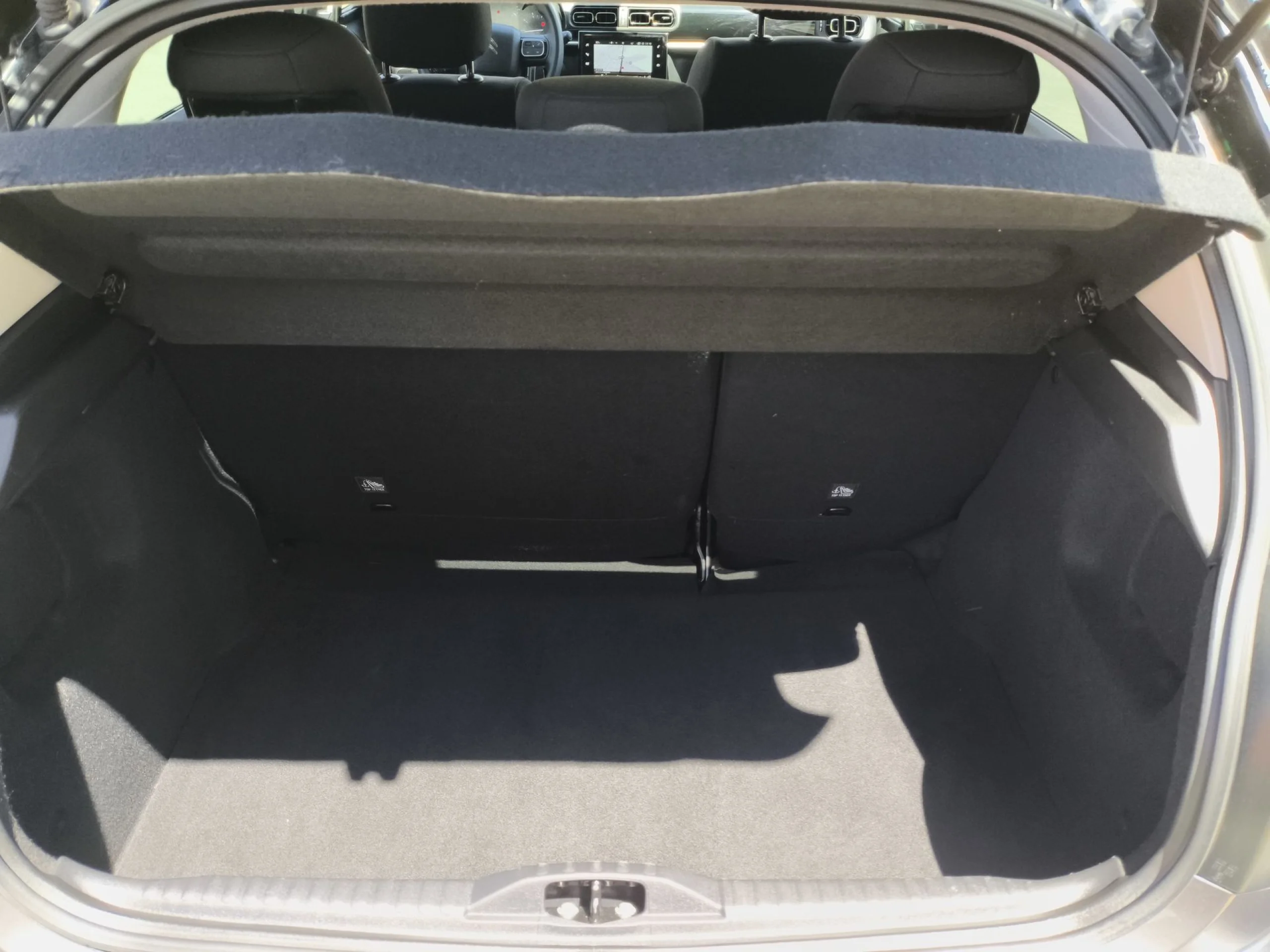 Citroen C3 BlueHDi 100 SANDS Shine 75 kW (102 CV) - Foto 18