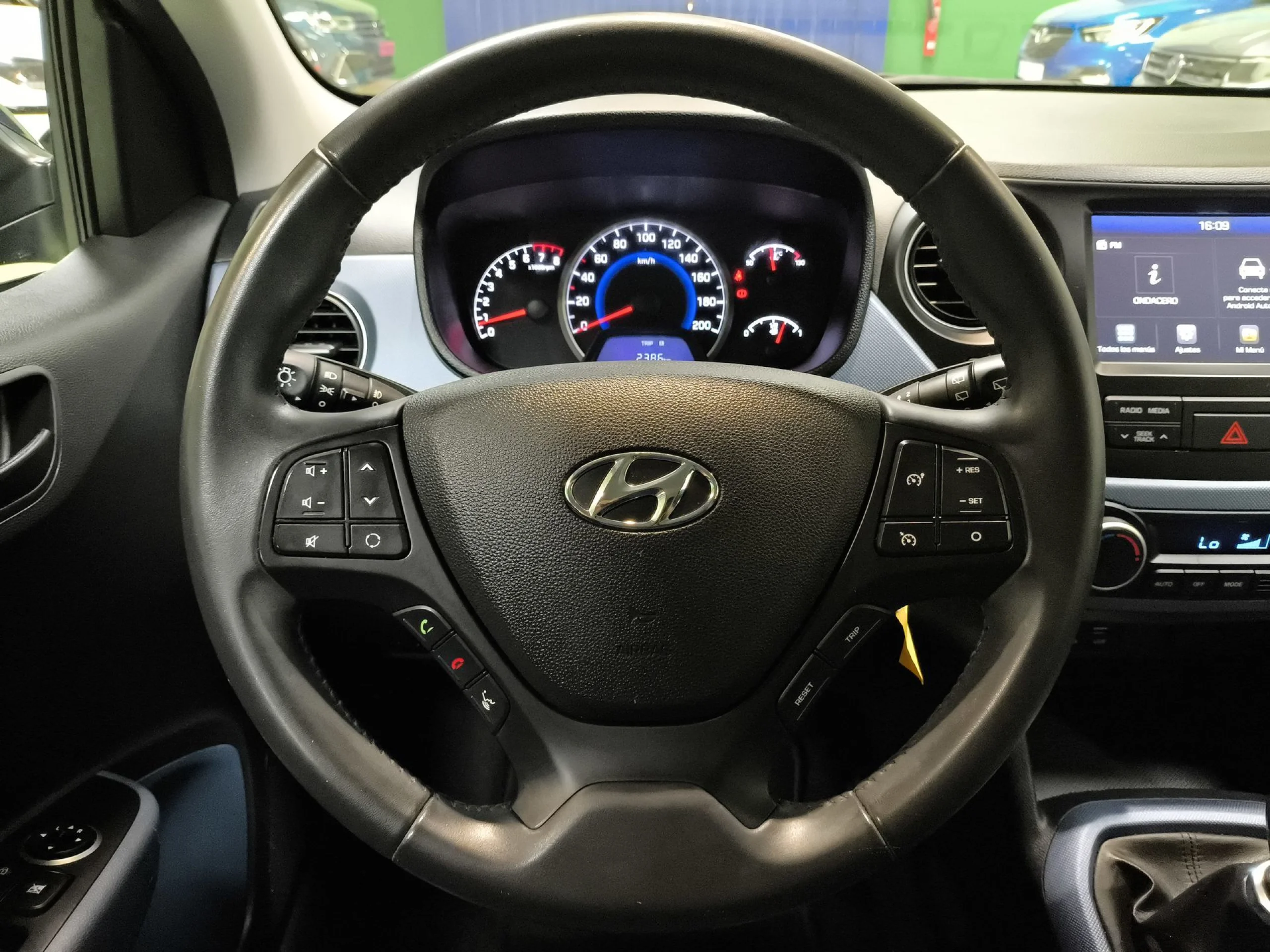 Hyundai I10 1.2 Tecno Edition 64 kW (87 CV) - Foto 12