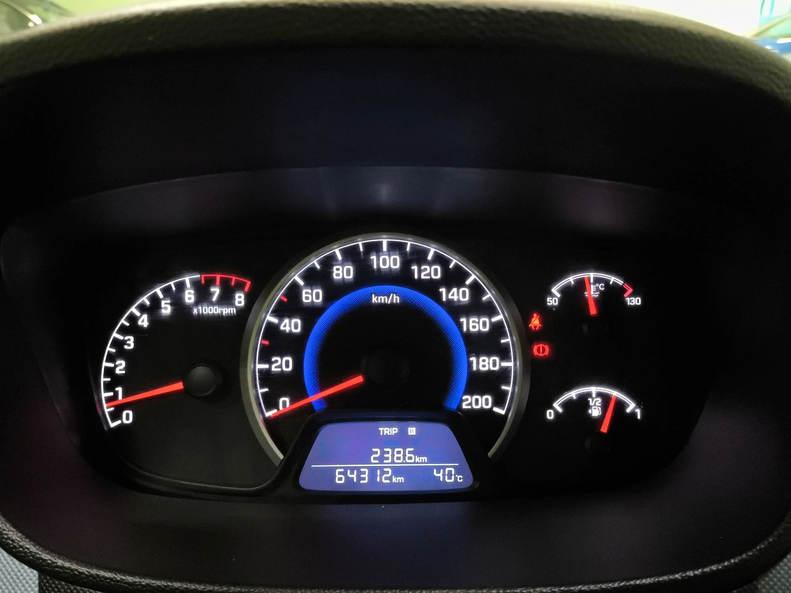 Hyundai I10 1.2 Tecno Edition 64 kW (87 CV) - Foto 17