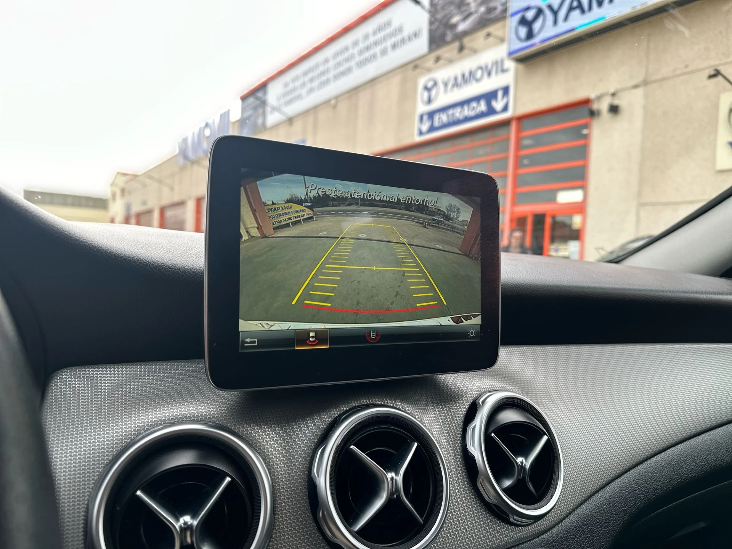 Mercedes-Benz Clase GLA GLA 200 d 100 kW (136 CV) - Foto 13