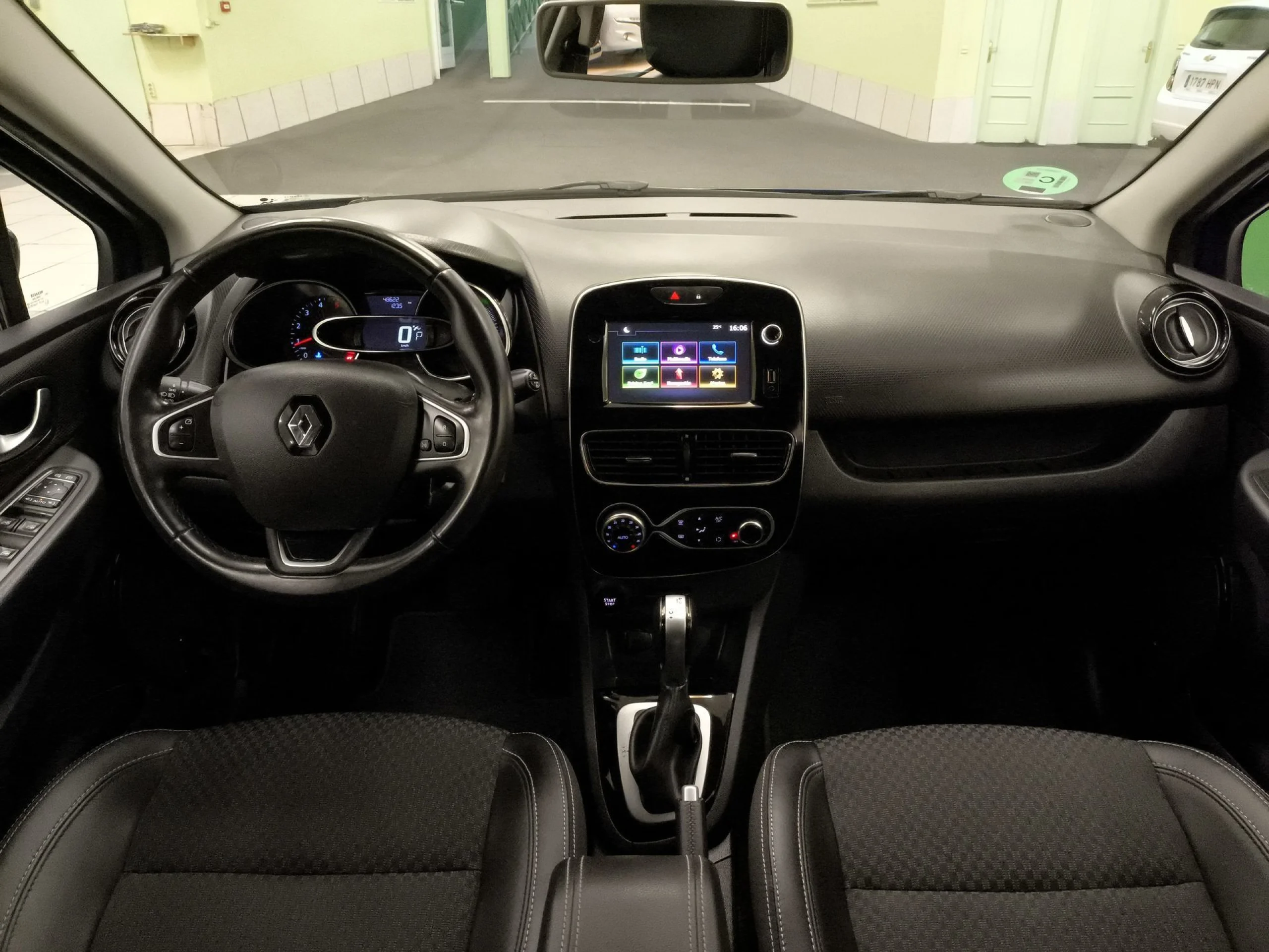 Renault Clio Zen dCi 66 kW (90 CV) EDC - Foto 11