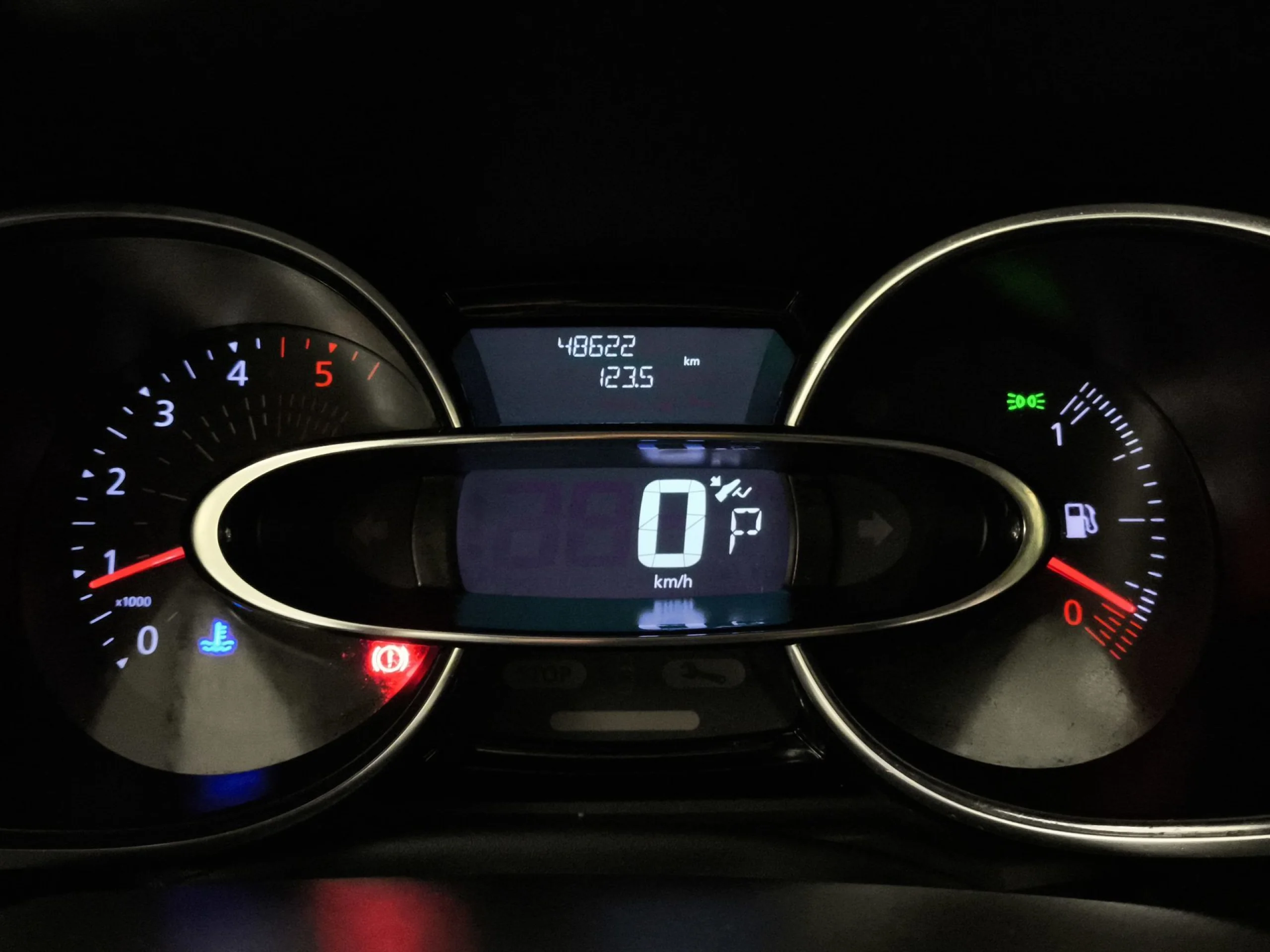 Renault Clio Zen dCi 66 kW (90 CV) EDC - Foto 18