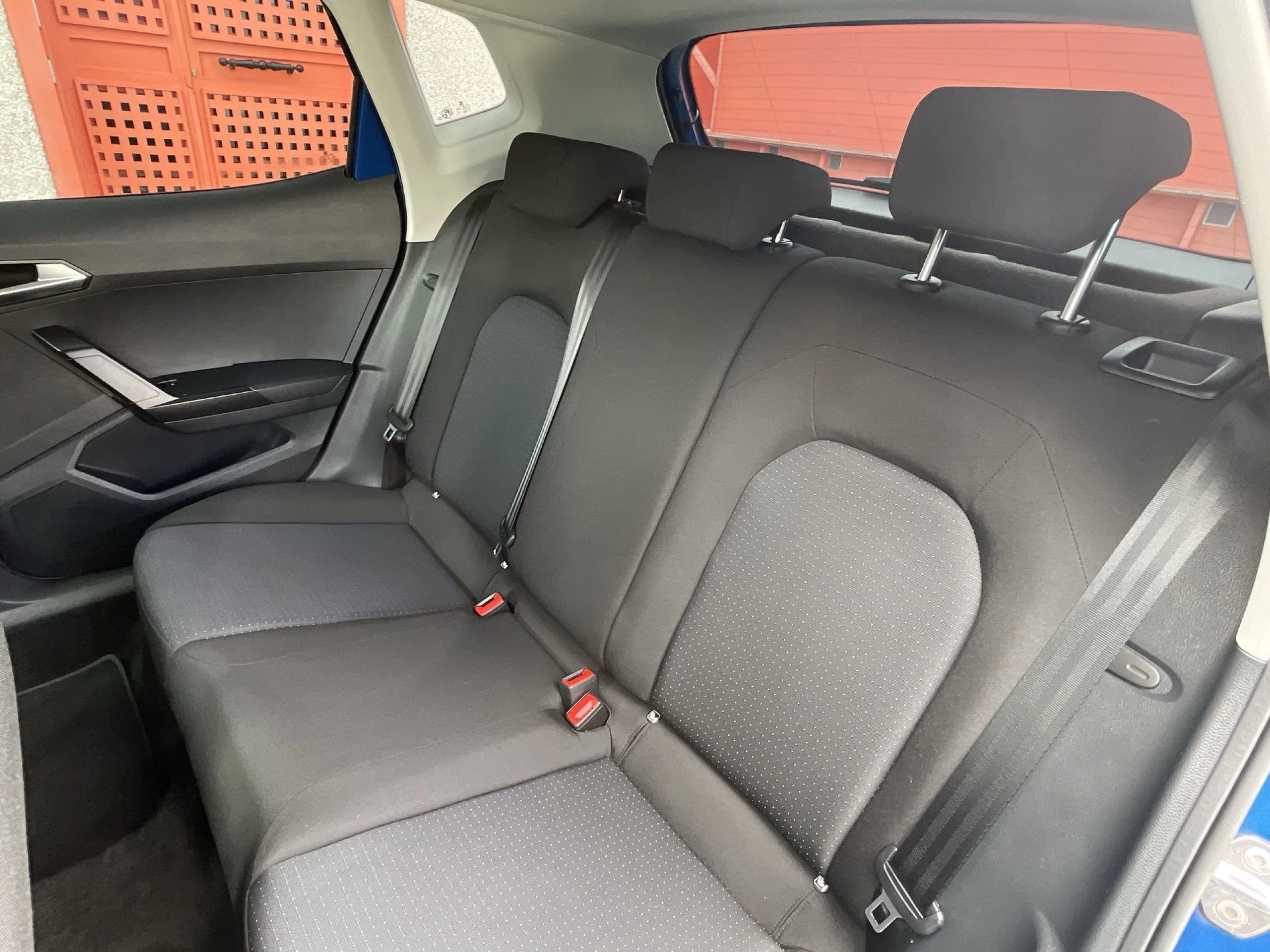 Seat Arona 1.0 TSI Style Plus 81 kW (110 CV) - Foto 17