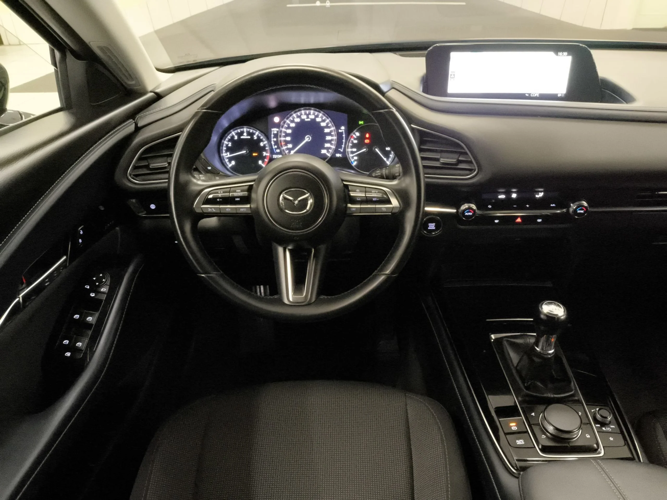 Mazda Cx-30 2.0 Skyactiv-X Zenith 132 kW (180 CV) - Foto 18