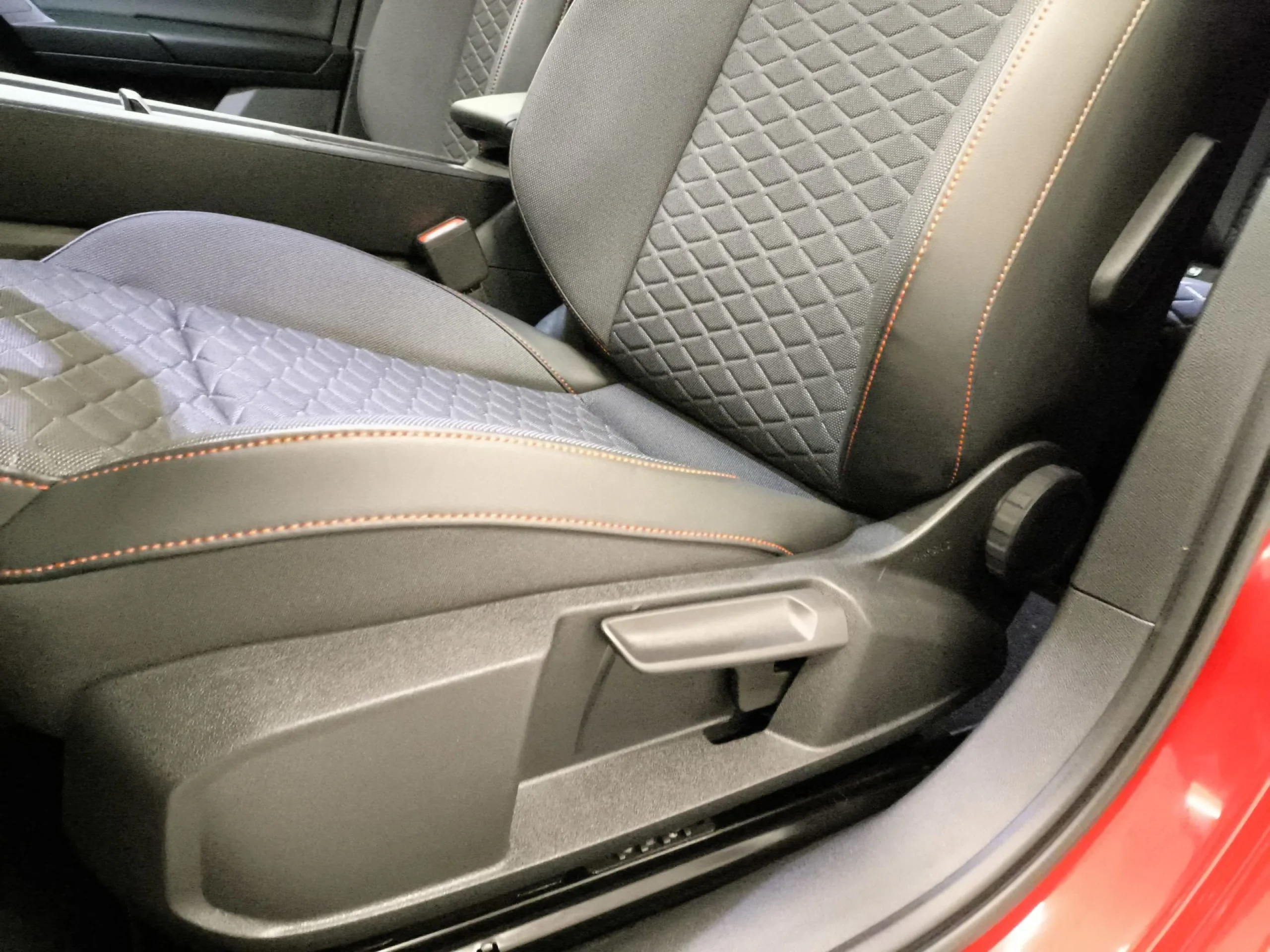 Seat León 1.5 eTSI SANDS FR Special Edition Vision DSG 110 kW (150 CV) - Foto 9