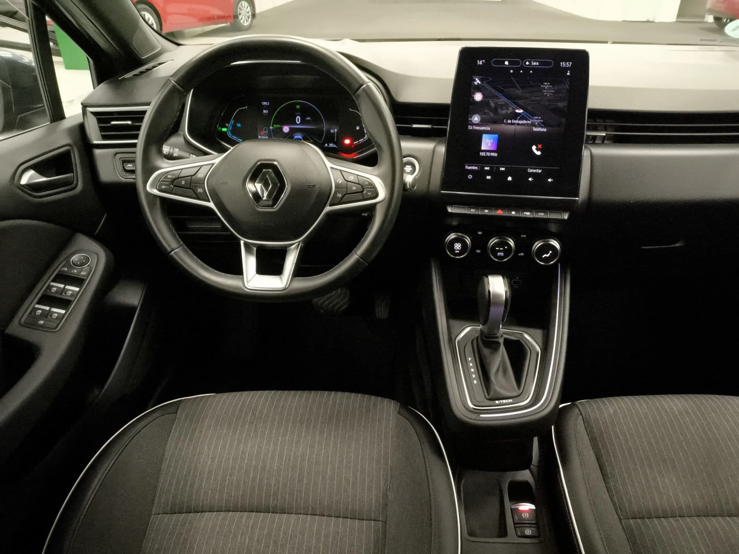 Renault Clio Zen E-Tech Híbrido 103 kW (140 CV) - Foto 18