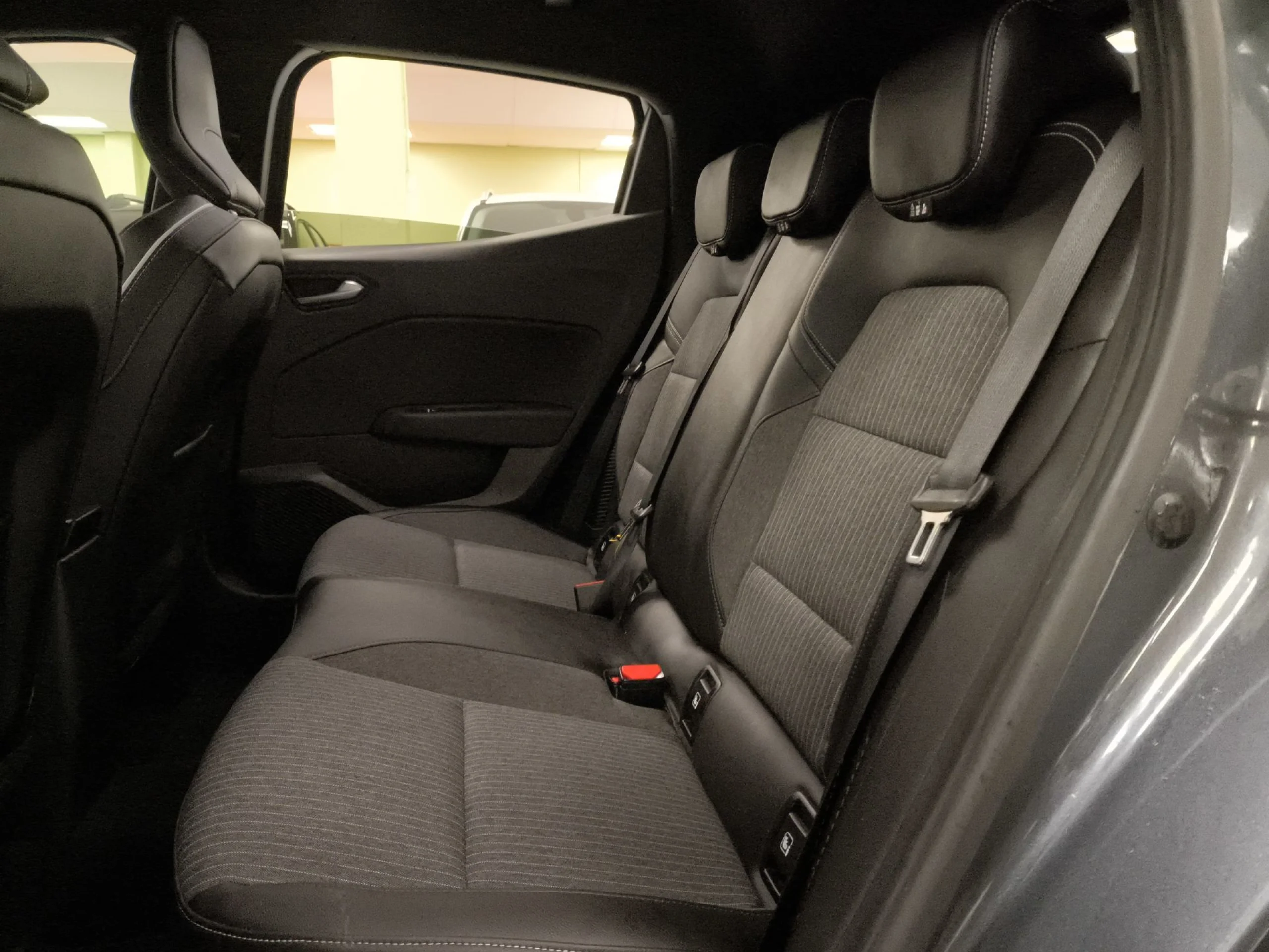Renault Clio Zen E-Tech Híbrido 103 kW (140 CV) - Foto 19