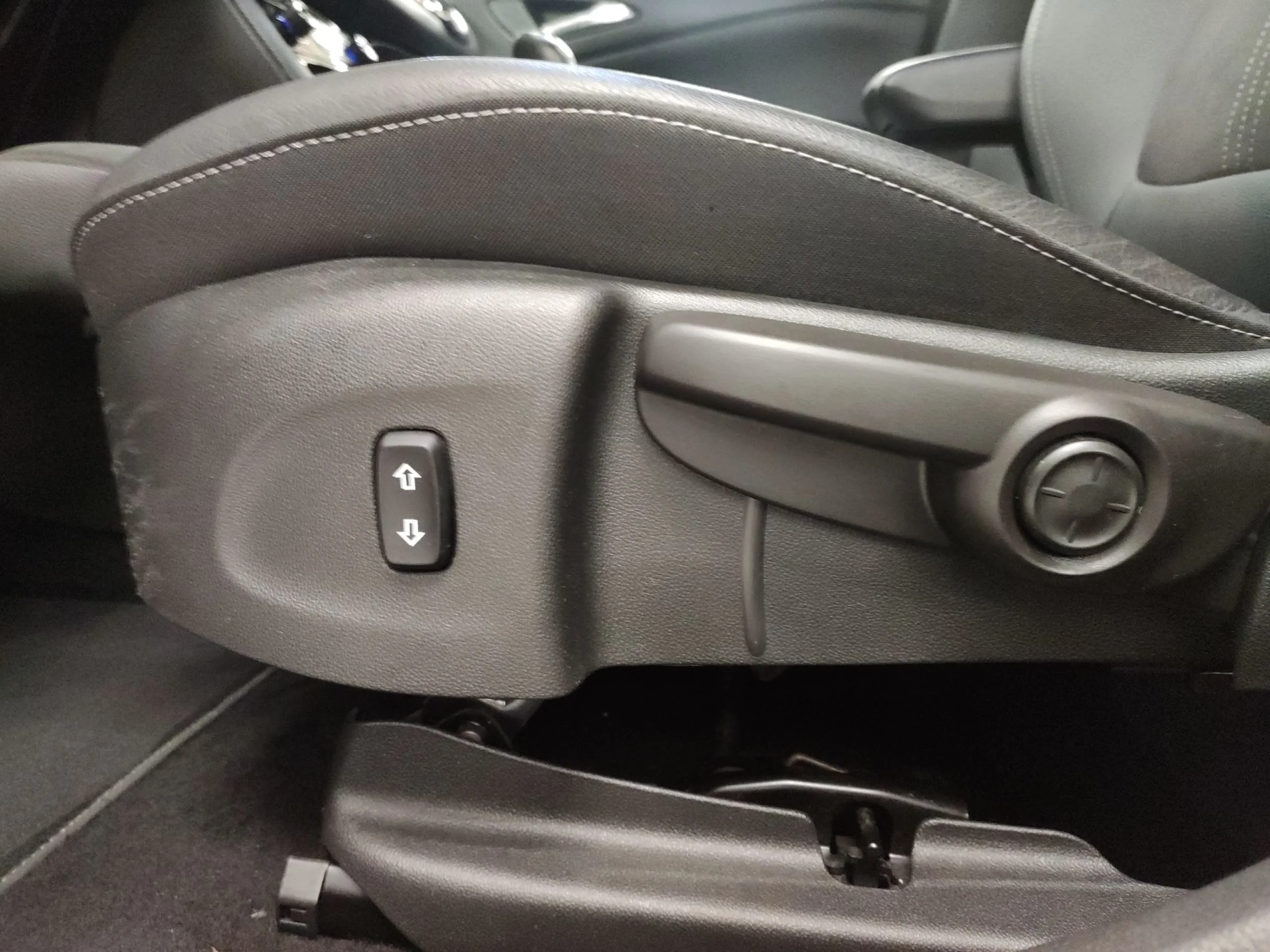 Opel Astra Ople Astra 1.6 TURBO 200CV GSi LINE 5P. - Foto 9