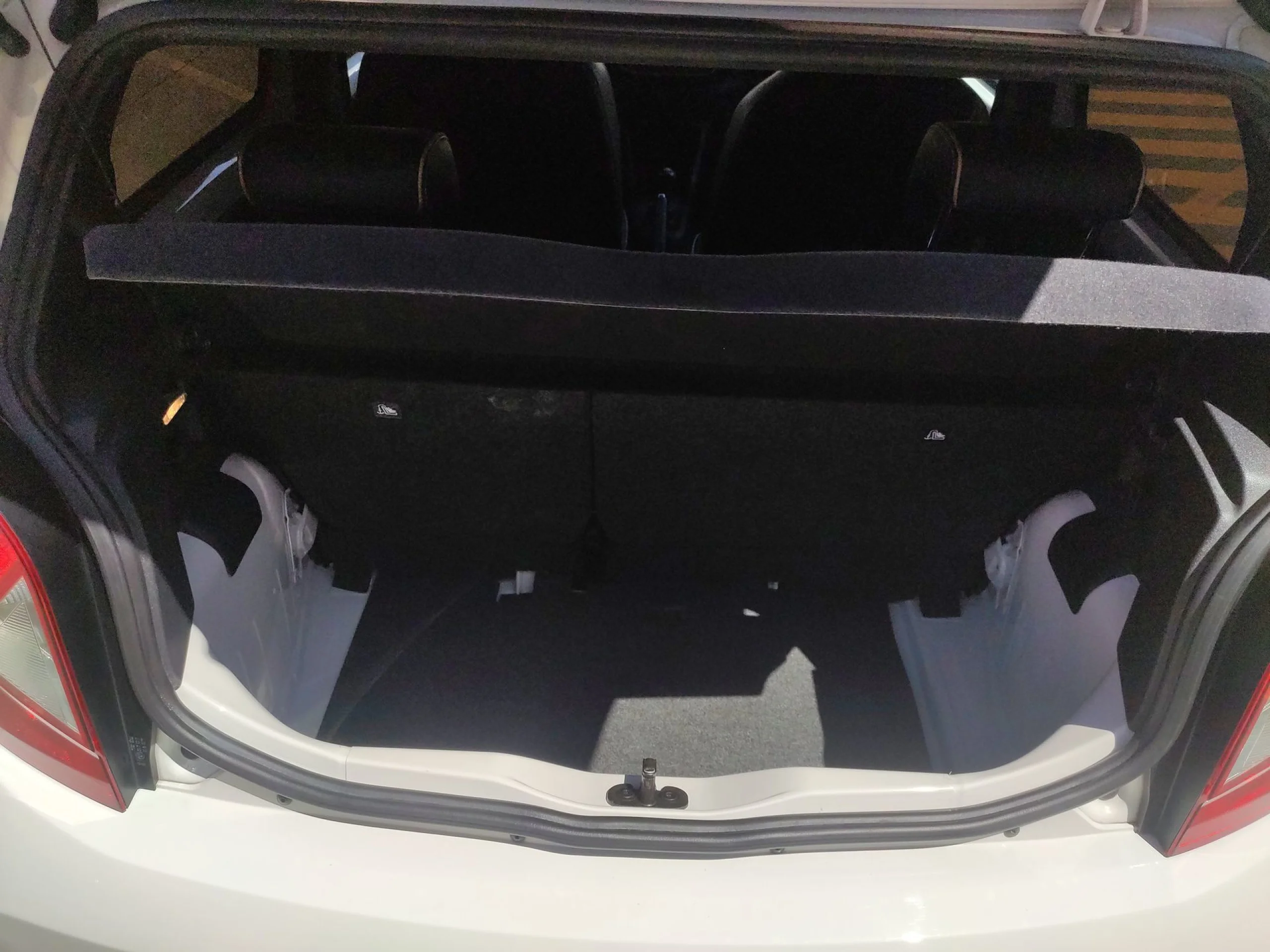 Seat Mii 1.0 Cosmopolitan 55 kW (75 CV) - Foto 19