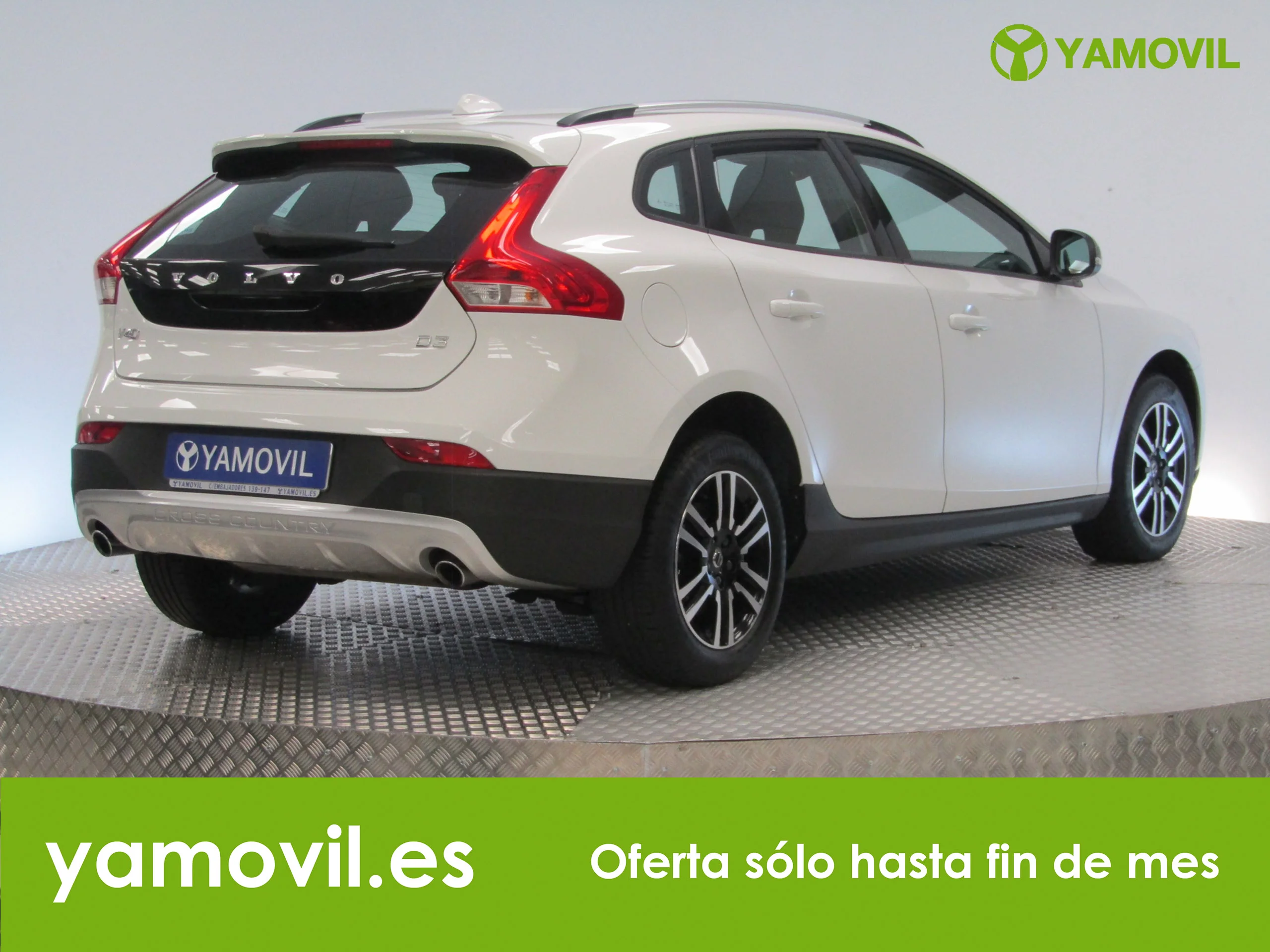 Volvo V40 CROSS COUNTRY 2.0D 150CV MOMENTUM - Foto 6