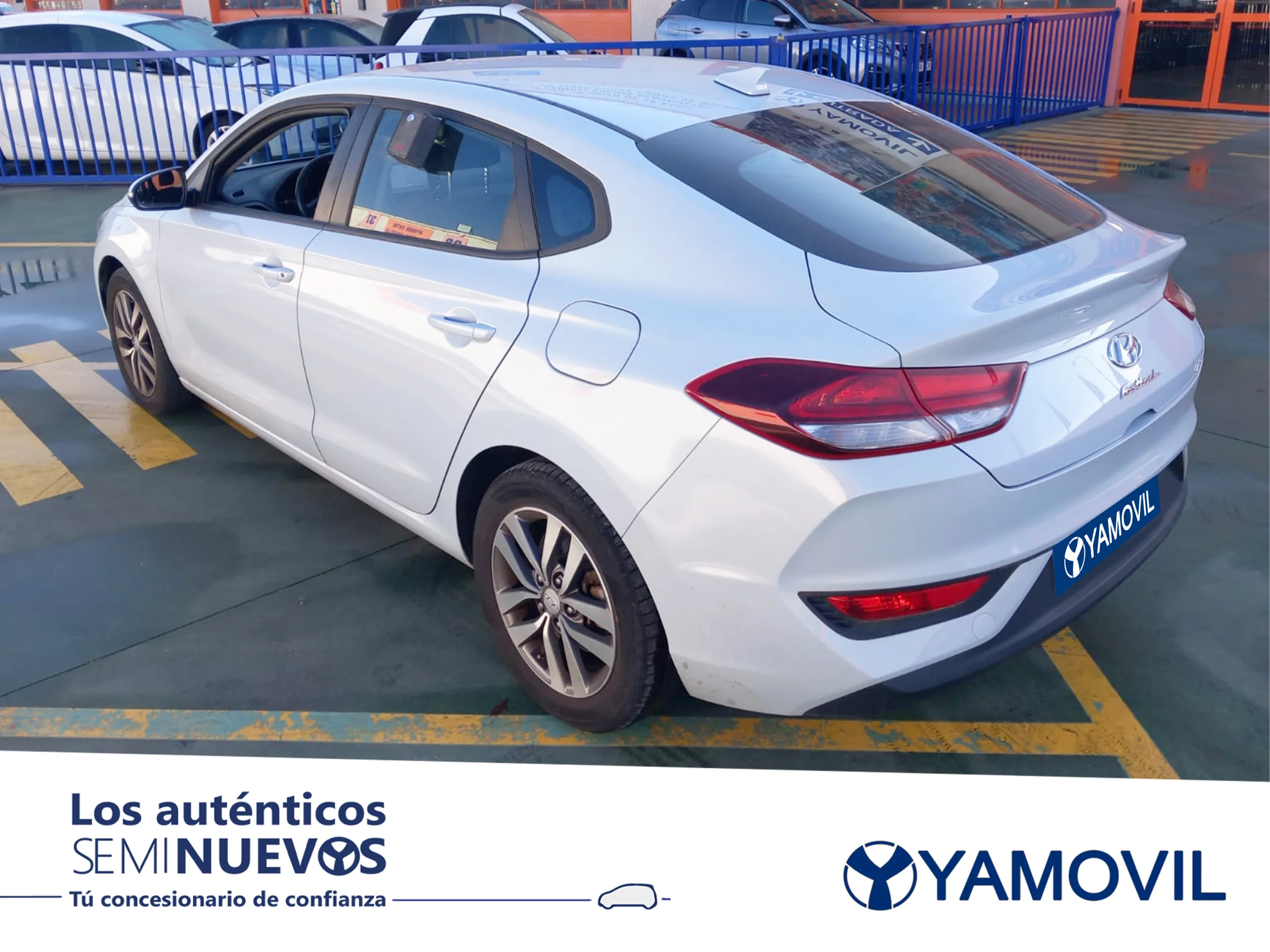 Hyundai I30 1.0 TGDI Link Fastback 88 kW (120 CV) - Foto 4
