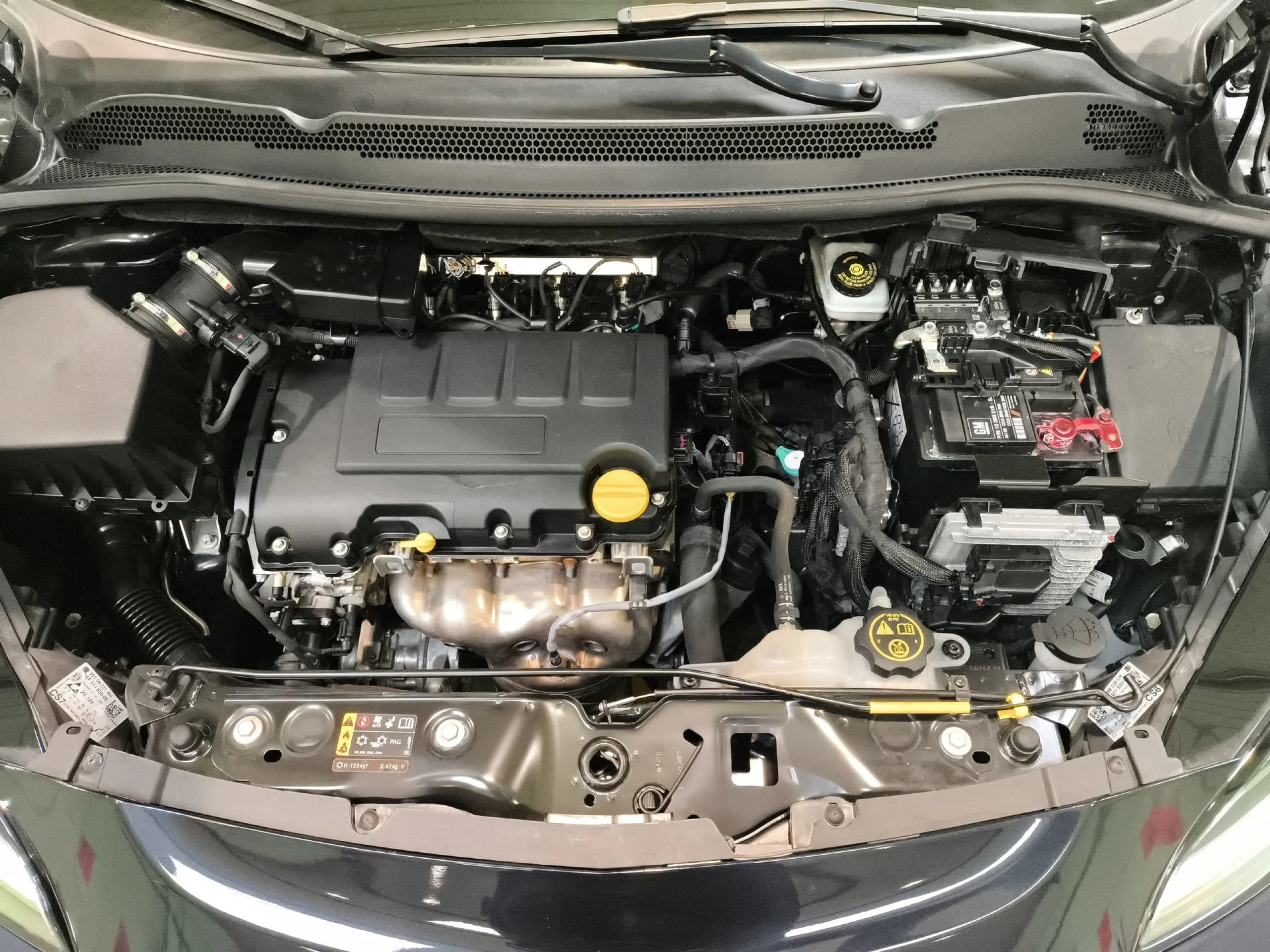 Opel Corsa 1.4 GLP Selective 66 kW (90 CV) - Foto 21