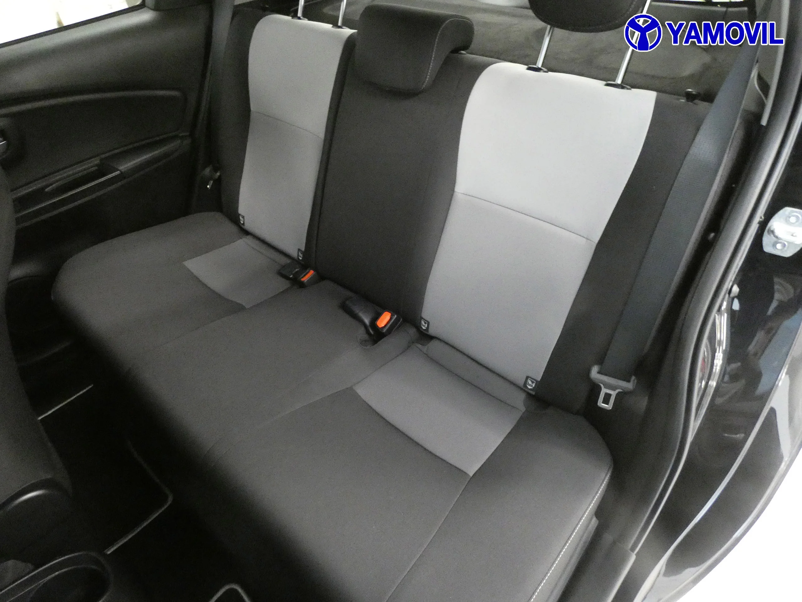 Toyota Yaris 1.5 FEEL HYBRID  5P - Foto 13