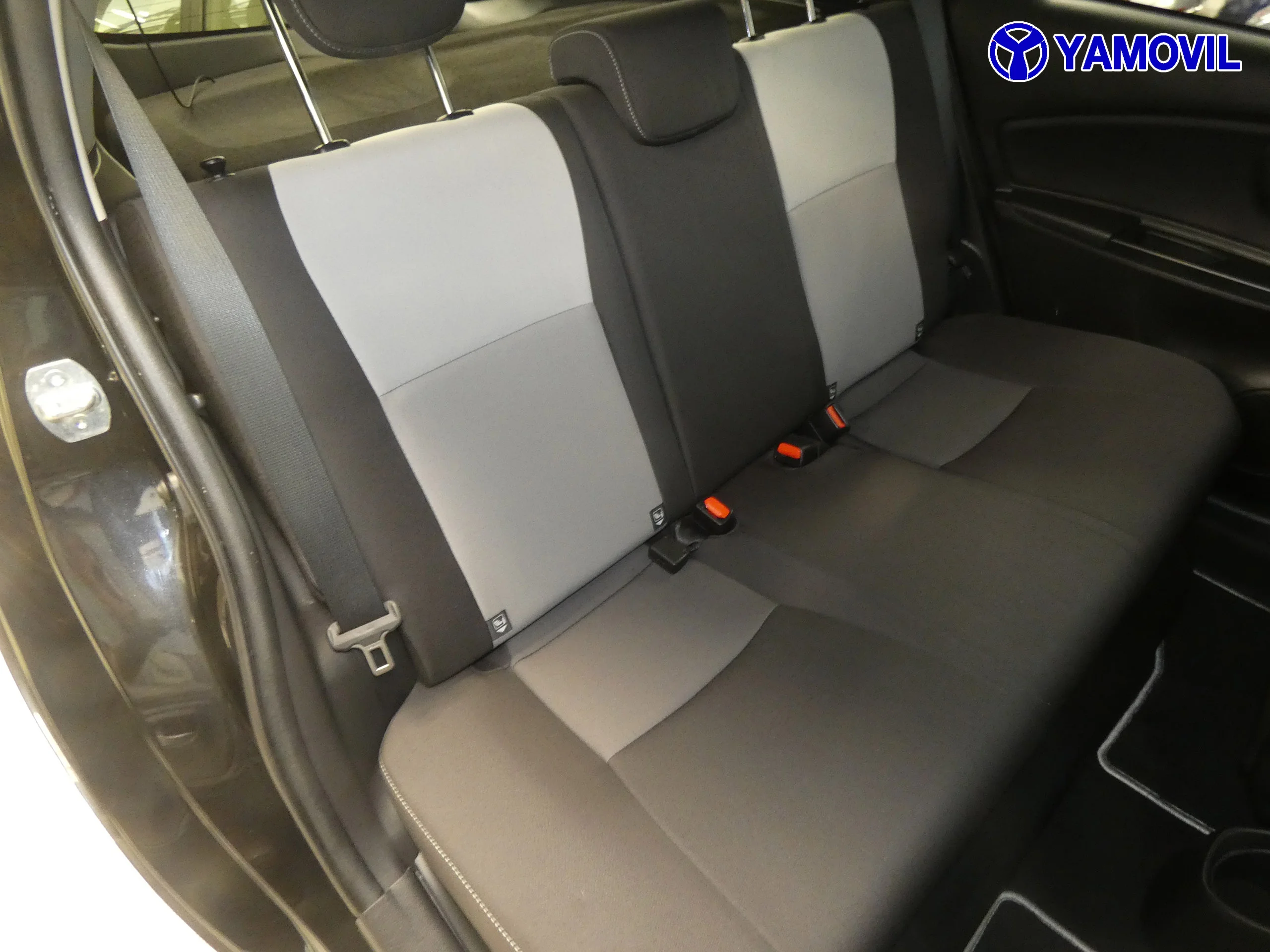 Toyota Yaris 1.5 FEEL HYBRID  5P - Foto 17