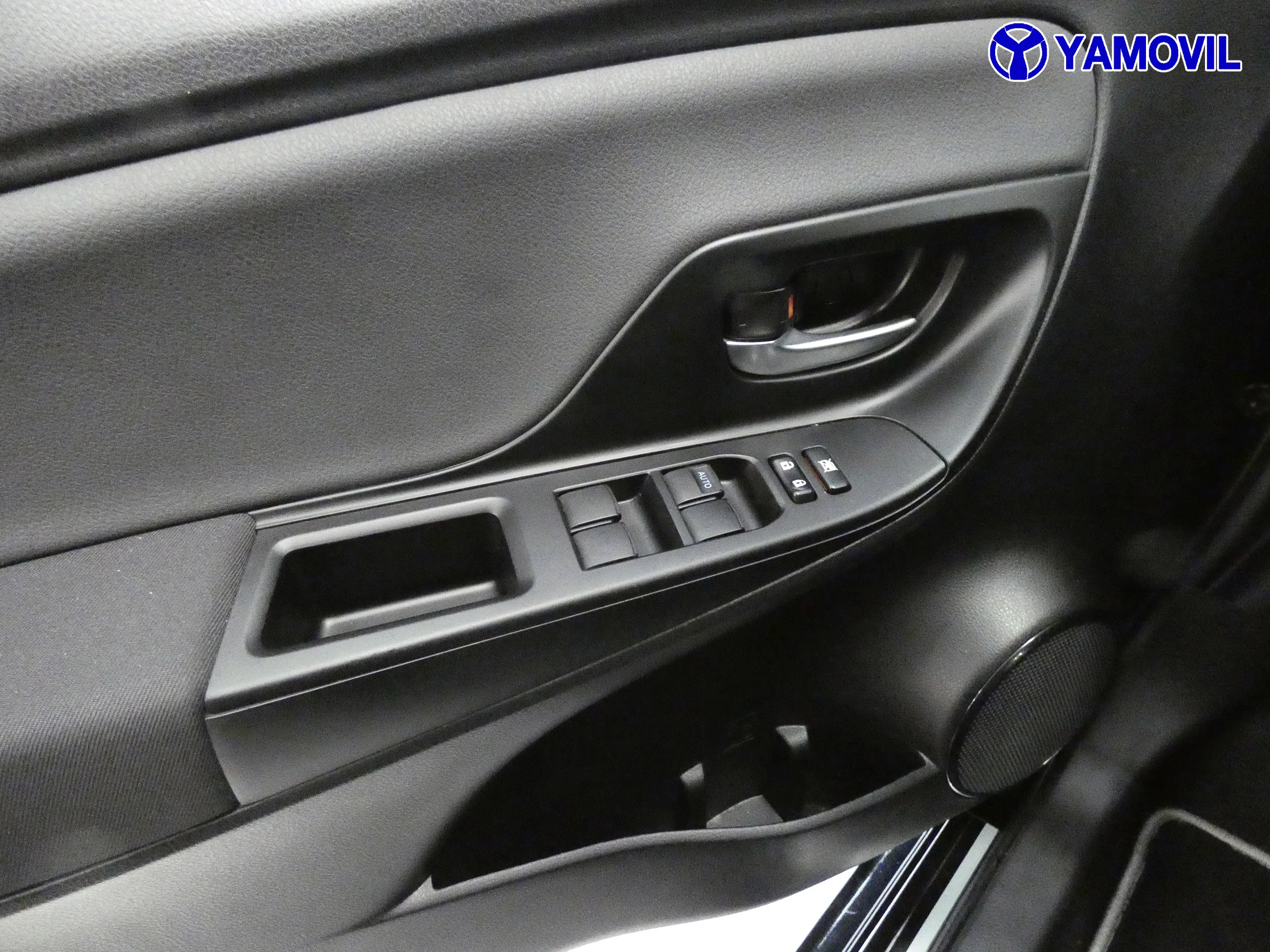 Toyota Yaris 1.5 FEEL HYBRID  5P - Foto 30