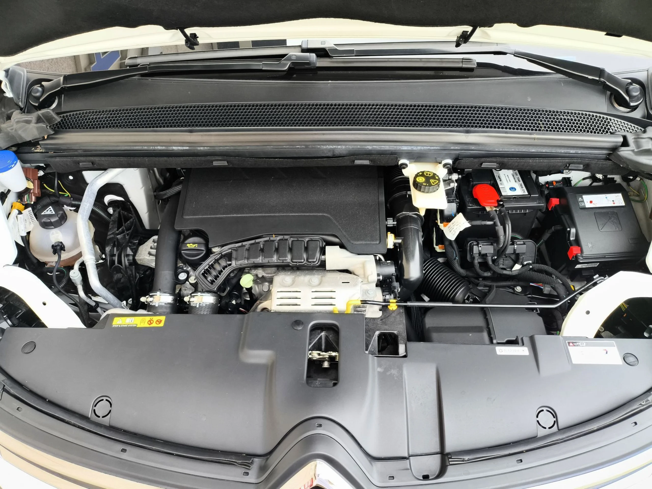 Citroen Grand C4 Spacetourer PureTech 130 SANDS 6v C-Series 96 kW (131 CV) - Foto 29