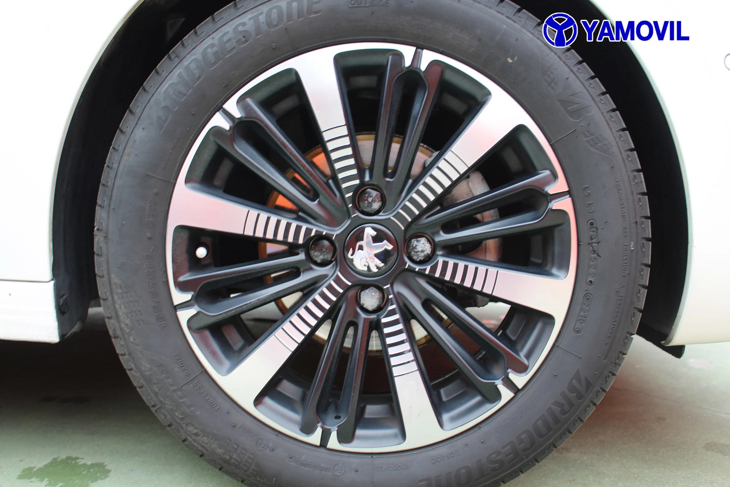 Peugeot 208 1.2 PURETECH S&S TECH EDITION 82 CV 5P. - Foto 9