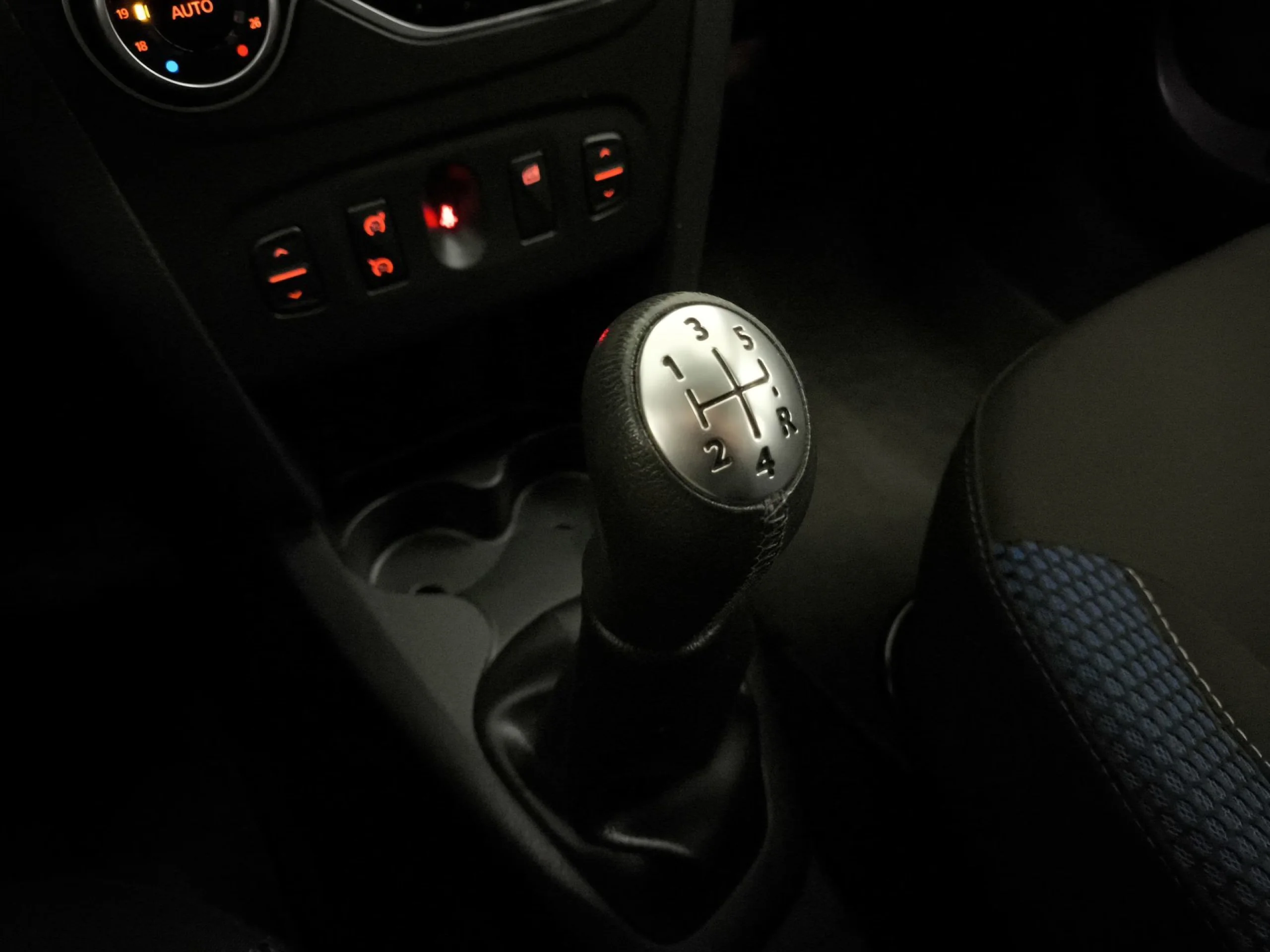 Dacia Logan MCV Stepway Comfort TCE 66 kW (90 CV) - Foto 16