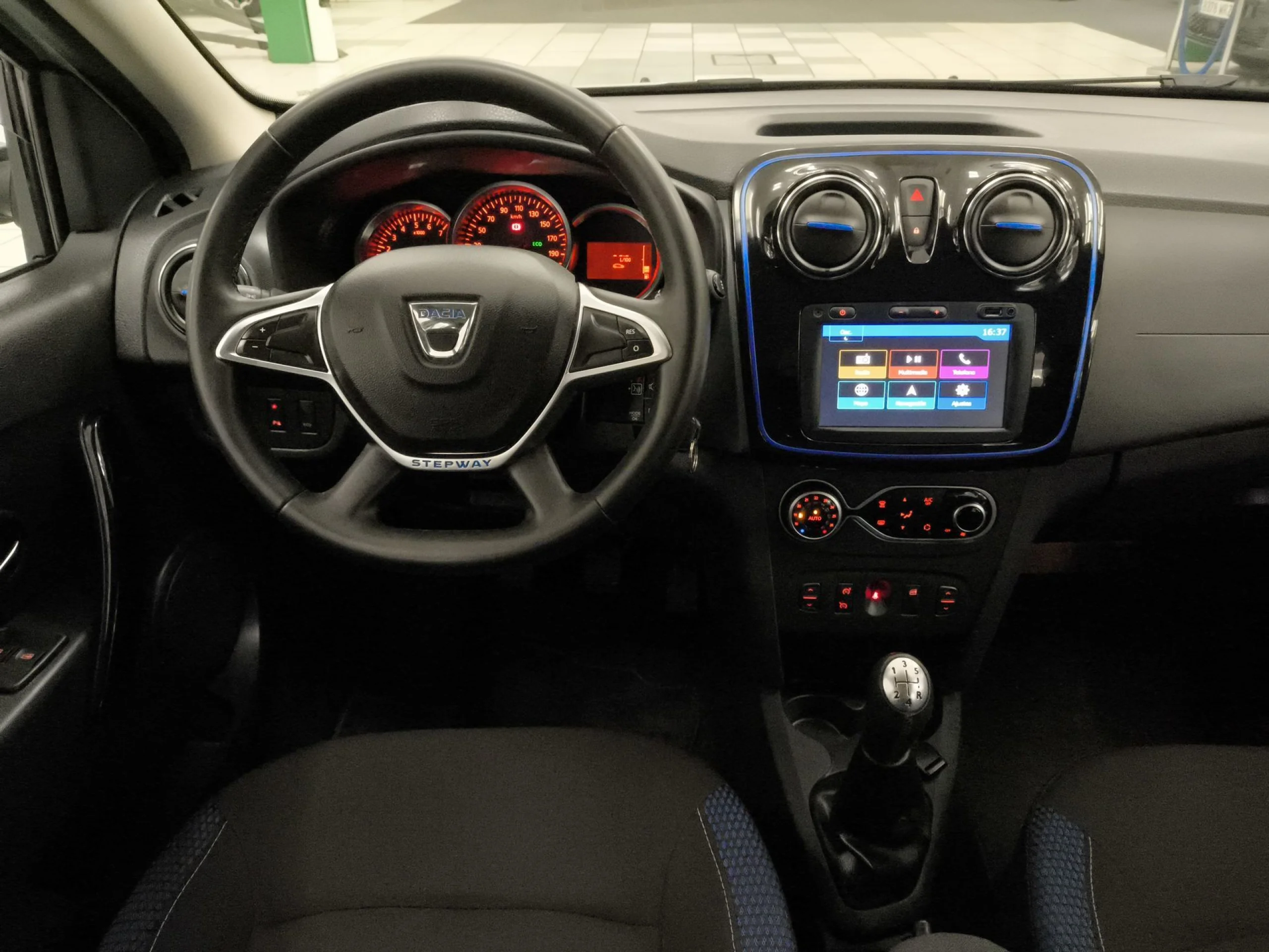 Dacia Logan MCV Stepway Comfort TCE 66 kW (90 CV) - Foto 17