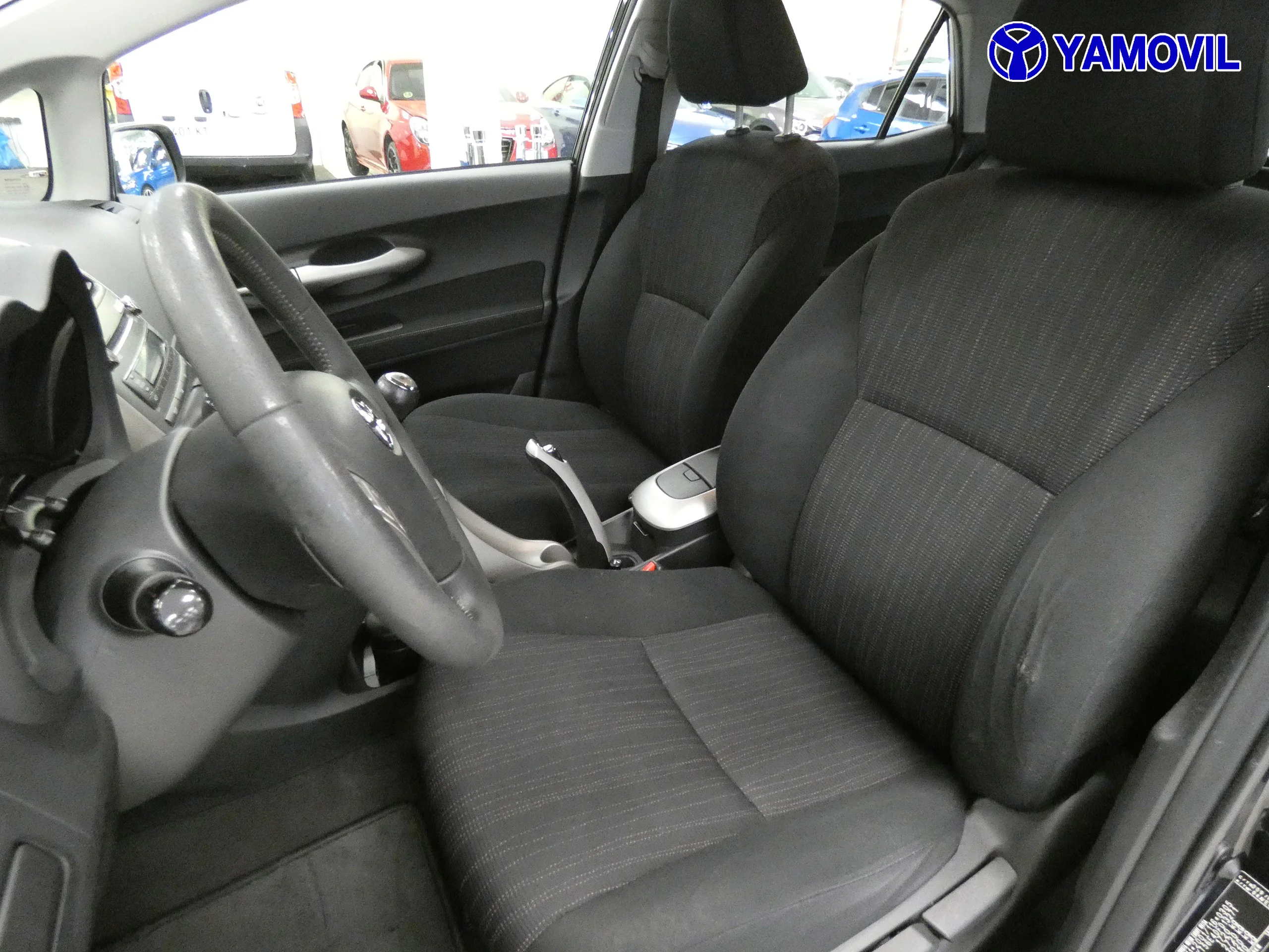 Toyota Auris 1.3 ACTIVE 5P - Foto 13