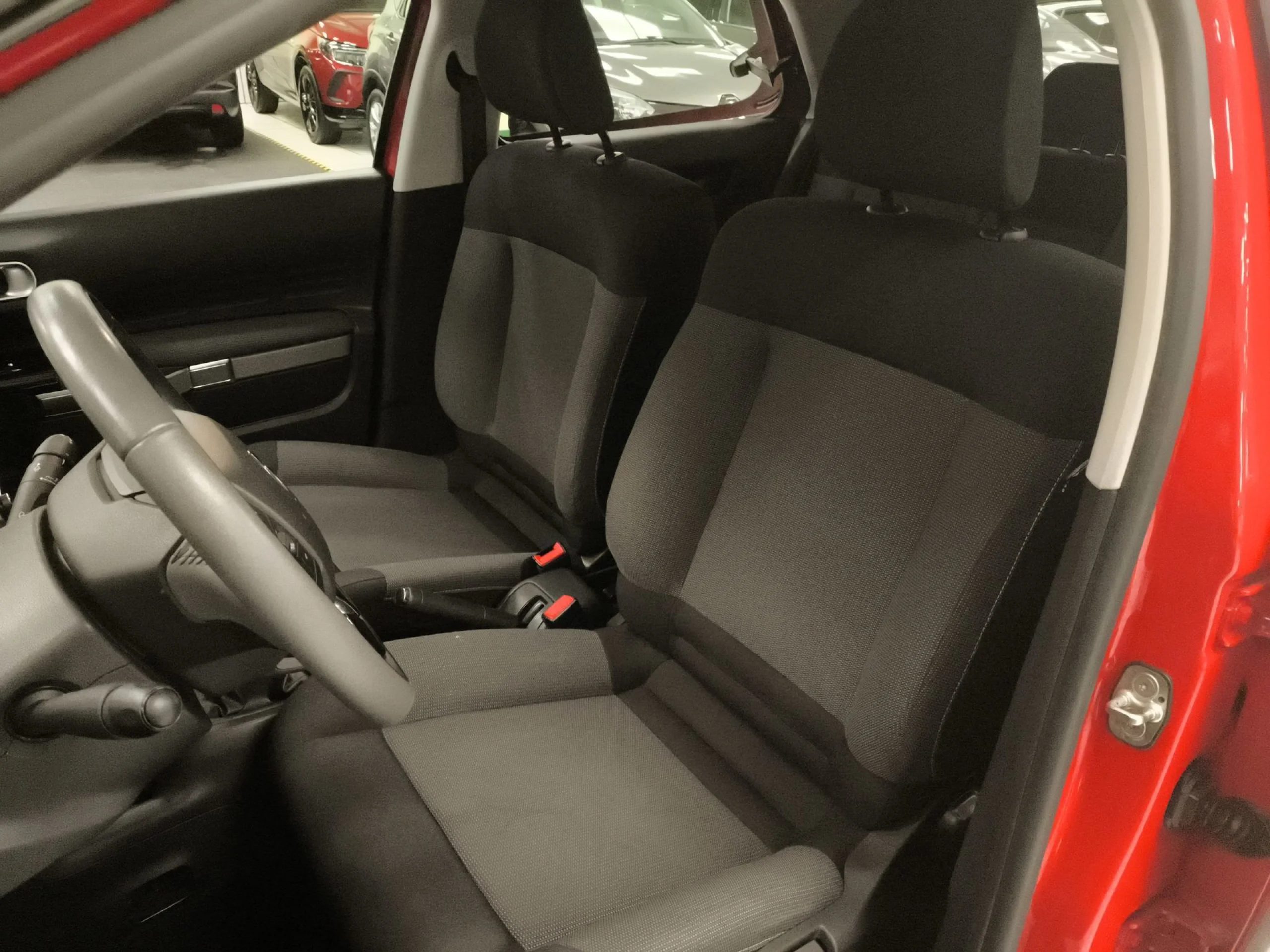 Citroen C4 Cactus BlueHDi 100 Feel 73 kW (100 CV) - Foto 8