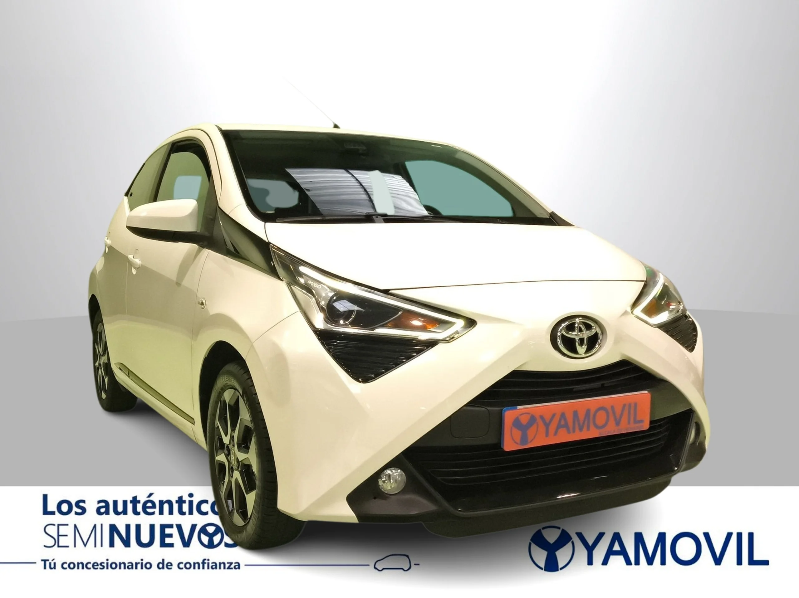 Toyota Aygo 1.0 70 x-play 53 kW (72 CV) - Foto 2