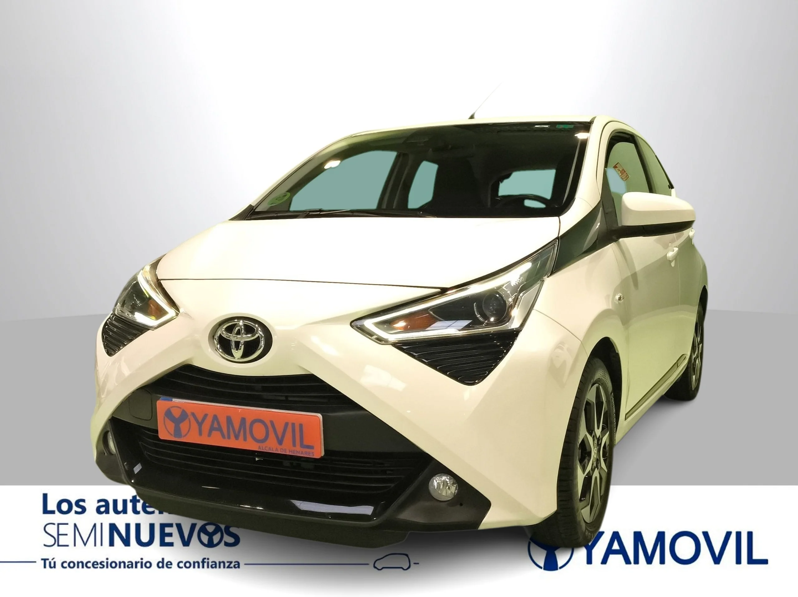 Toyota Aygo 1.0 70 x-play 53 kW (72 CV) - Foto 3