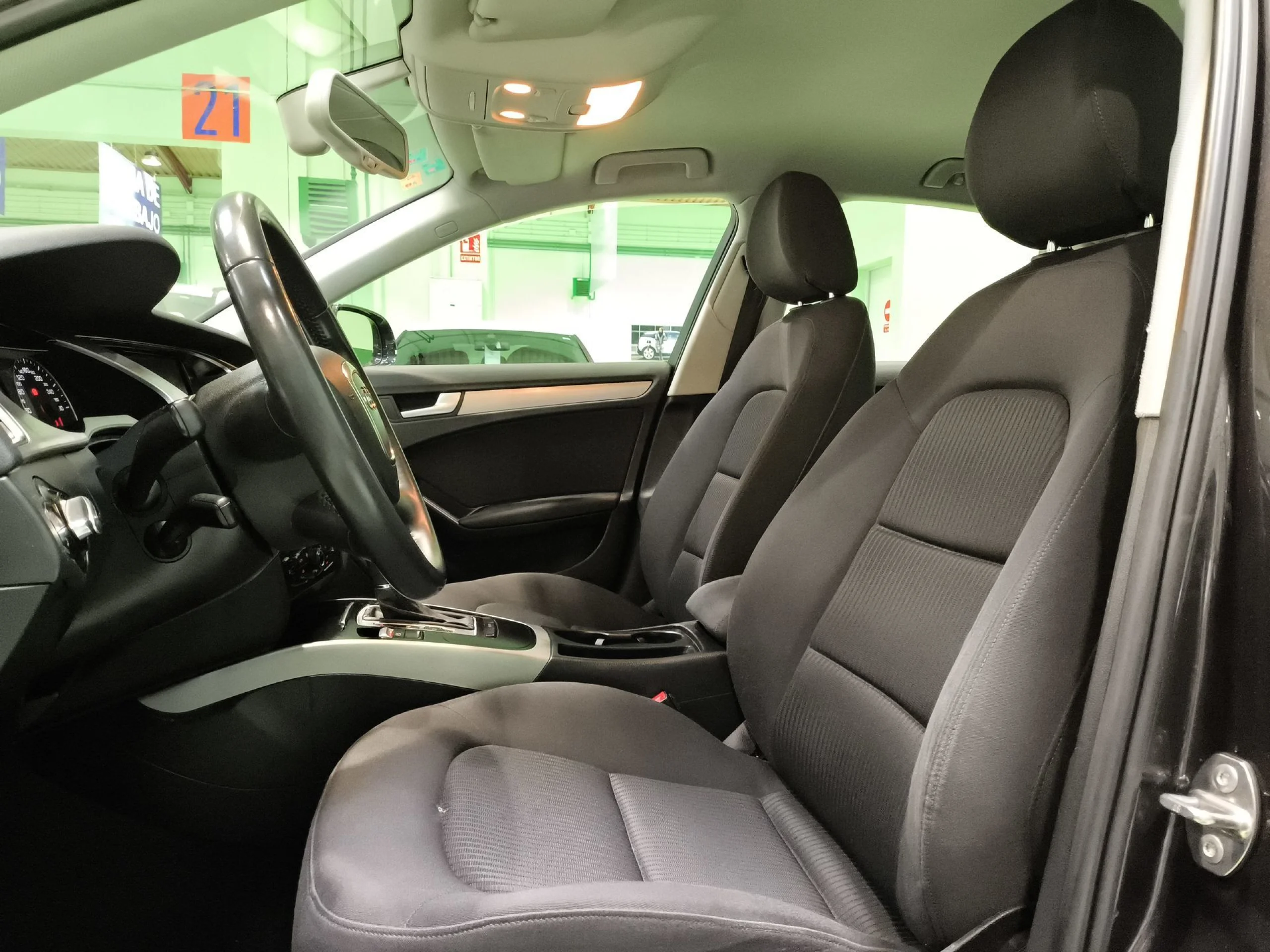 Audi A4 2.0 TDI DPF 105 kW (143 CV) multitronic - Foto 8