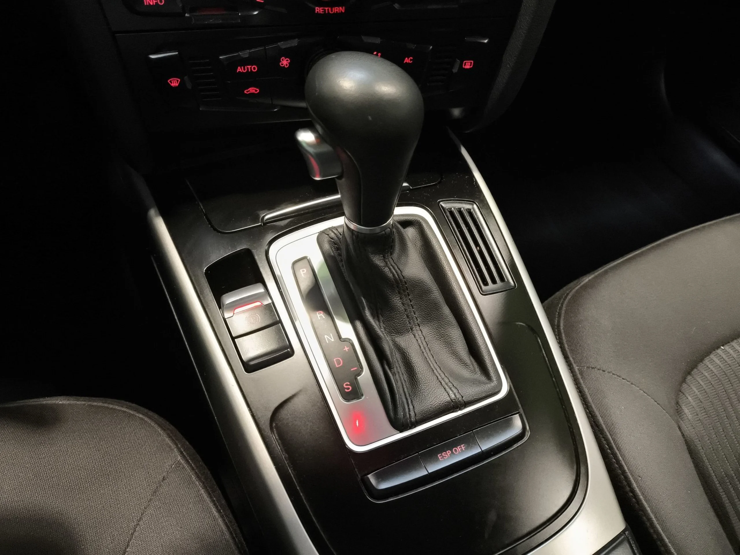 Audi A4 2.0 TDI DPF 105 kW (143 CV) multitronic - Foto 15