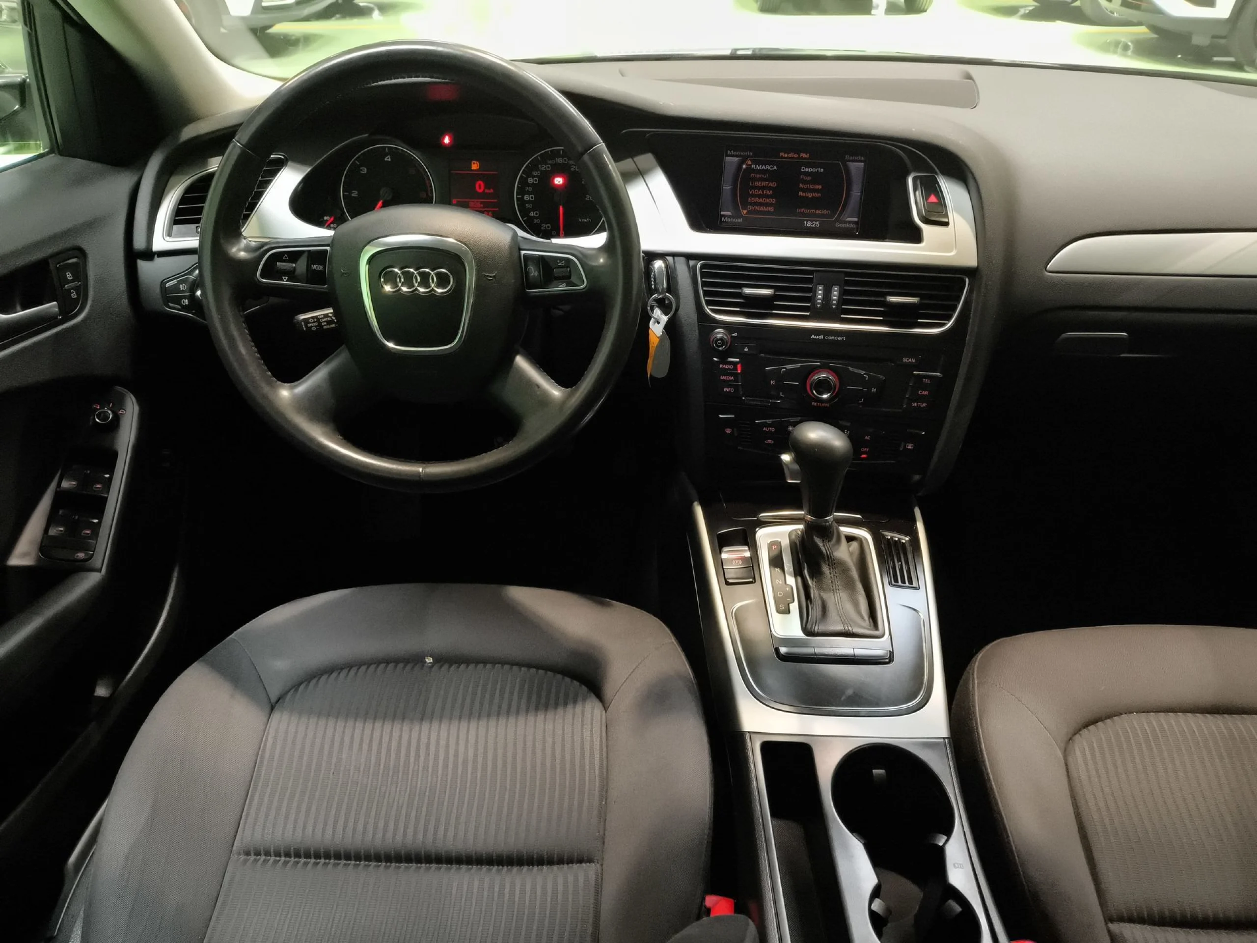 Audi A4 2.0 TDI DPF 105 kW (143 CV) multitronic - Foto 16