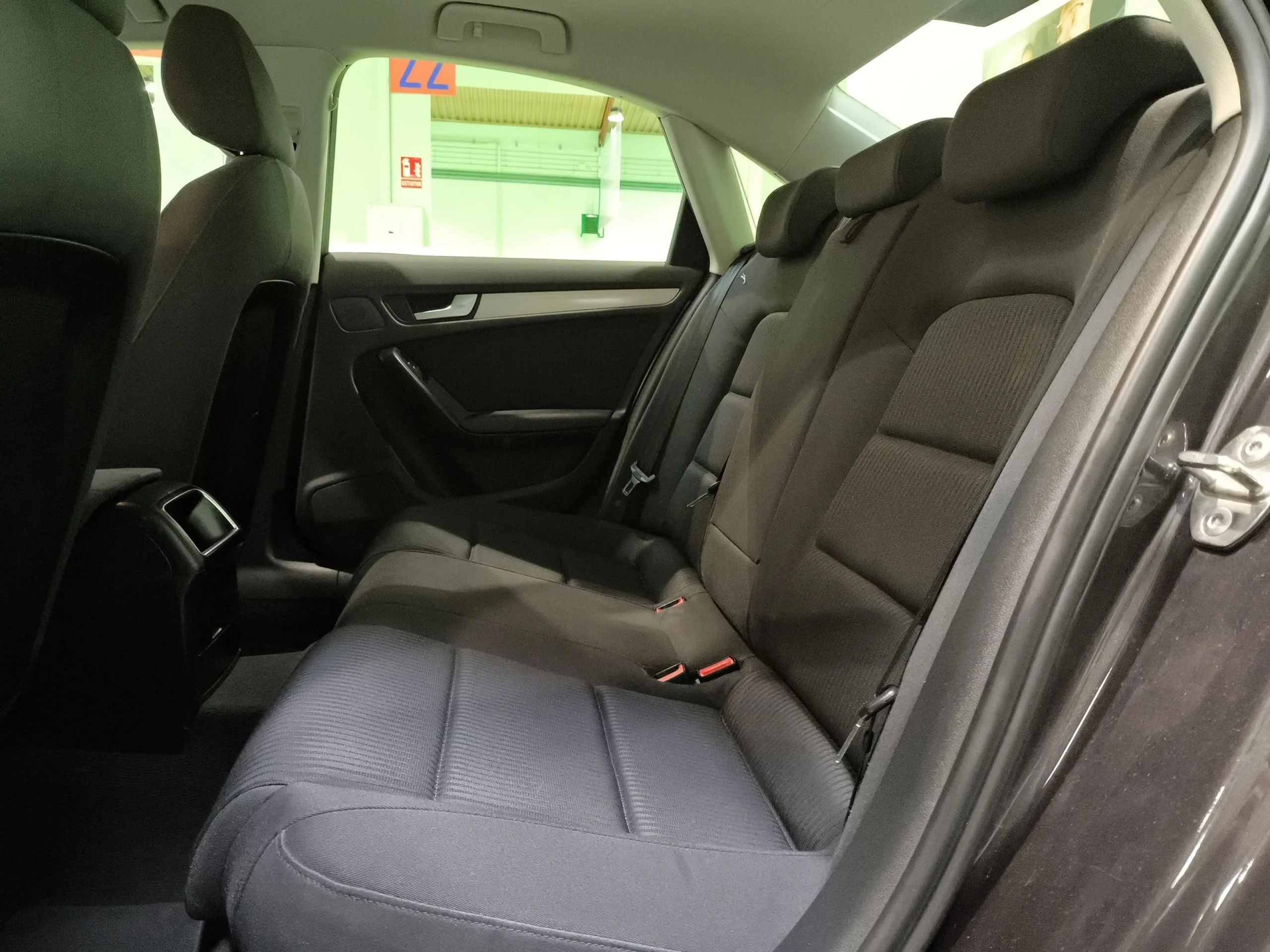 Audi A4 2.0 TDI DPF 105 kW (143 CV) multitronic - Foto 17