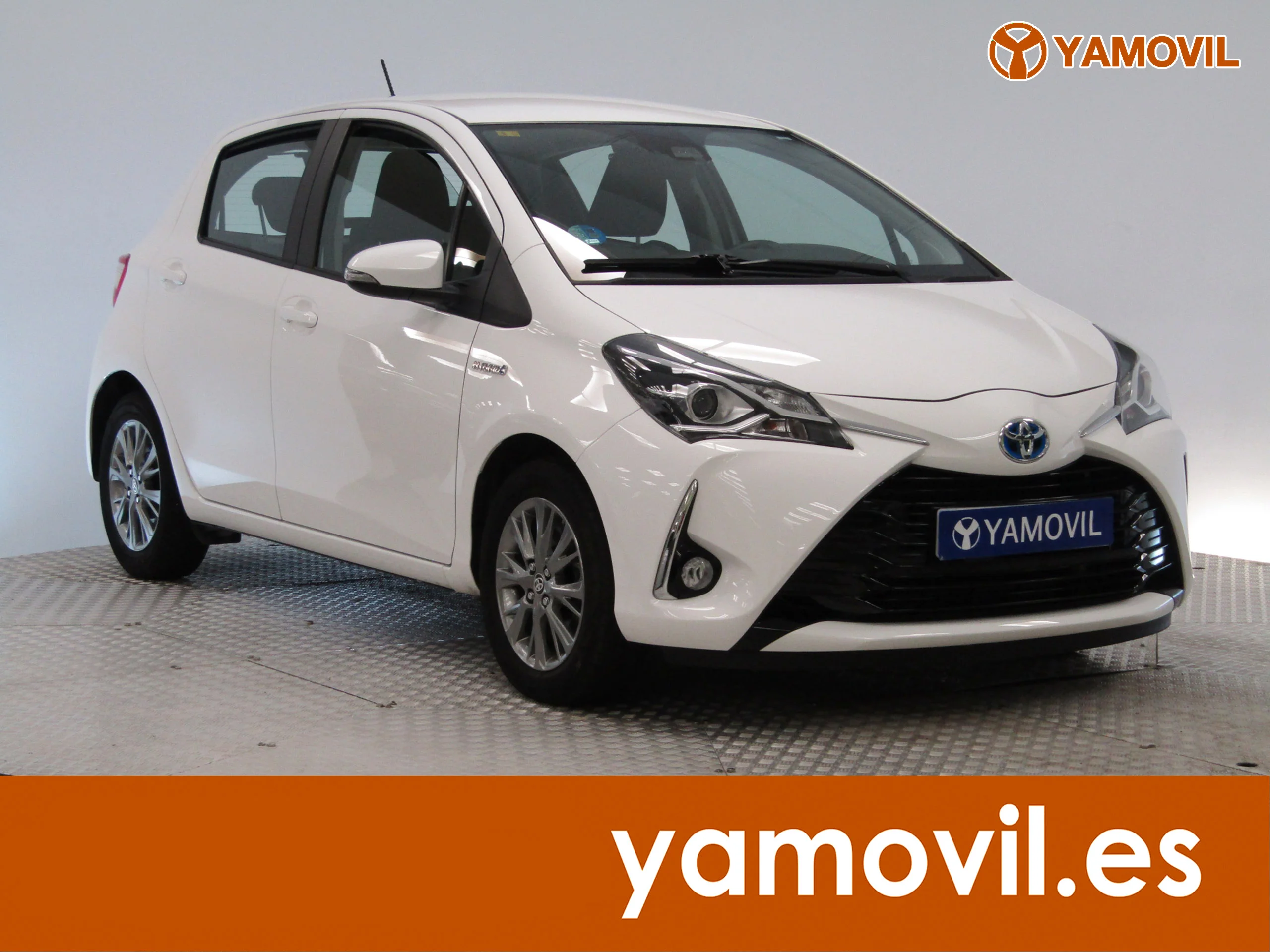 Toyota Yaris HYBRID 1.5 ACTIVE - Foto 2