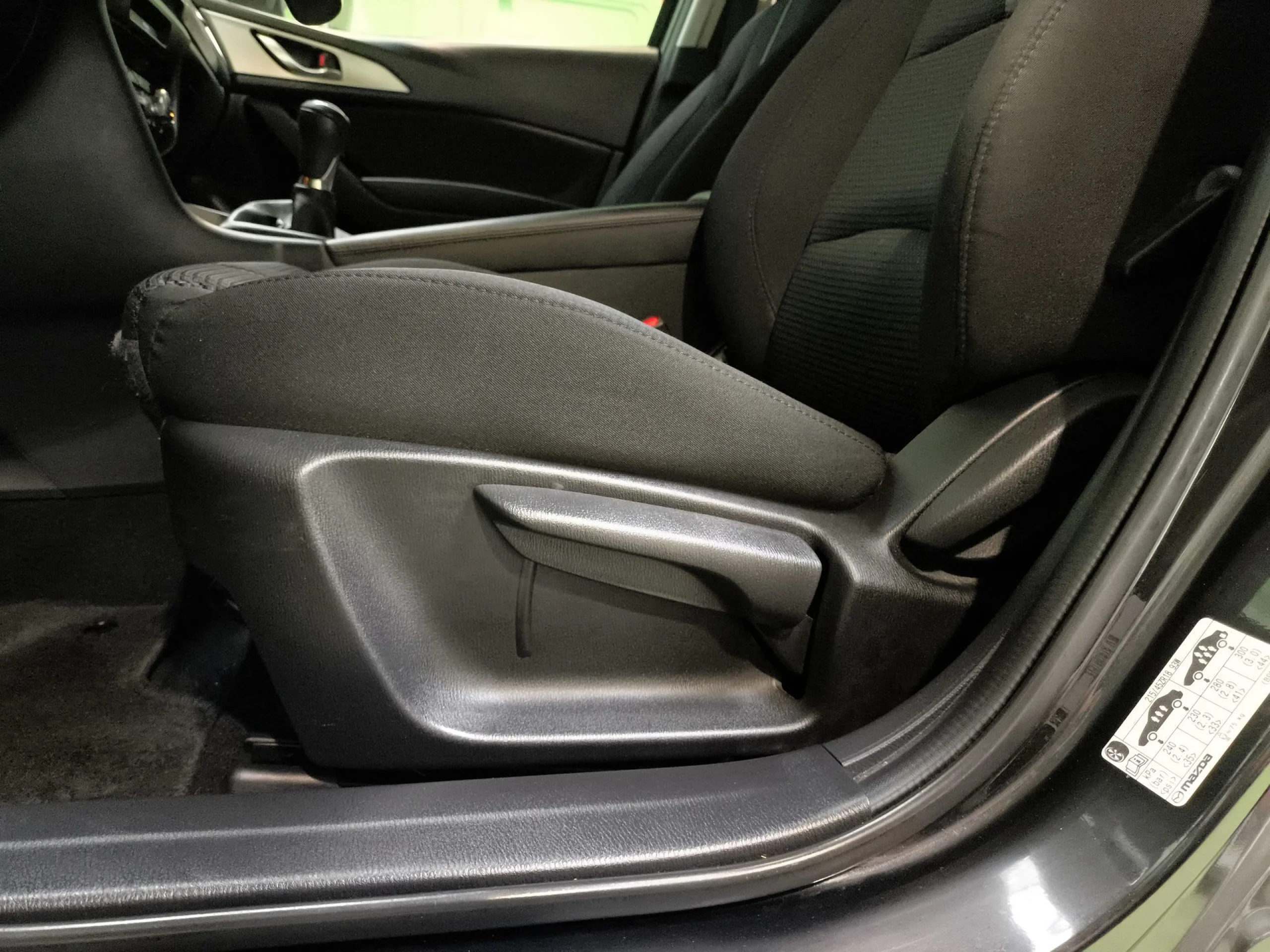 Mazda Mazda 3 2.0 GE Black Tech Edition MT 88 kW (120 CV) - Foto 9