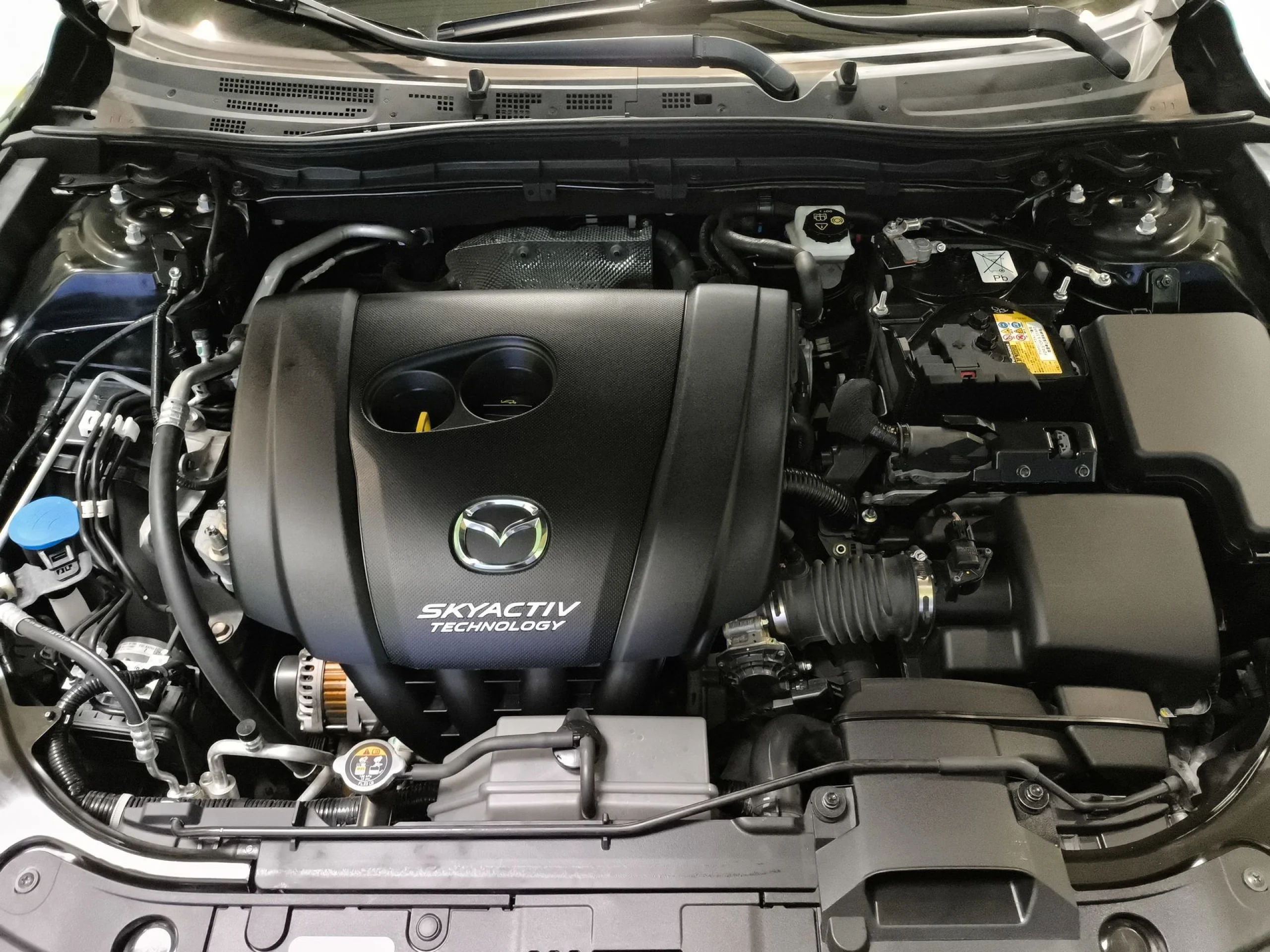 Mazda Mazda 3 2.0 GE Black Tech Edition MT 88 kW (120 CV) - Foto 28