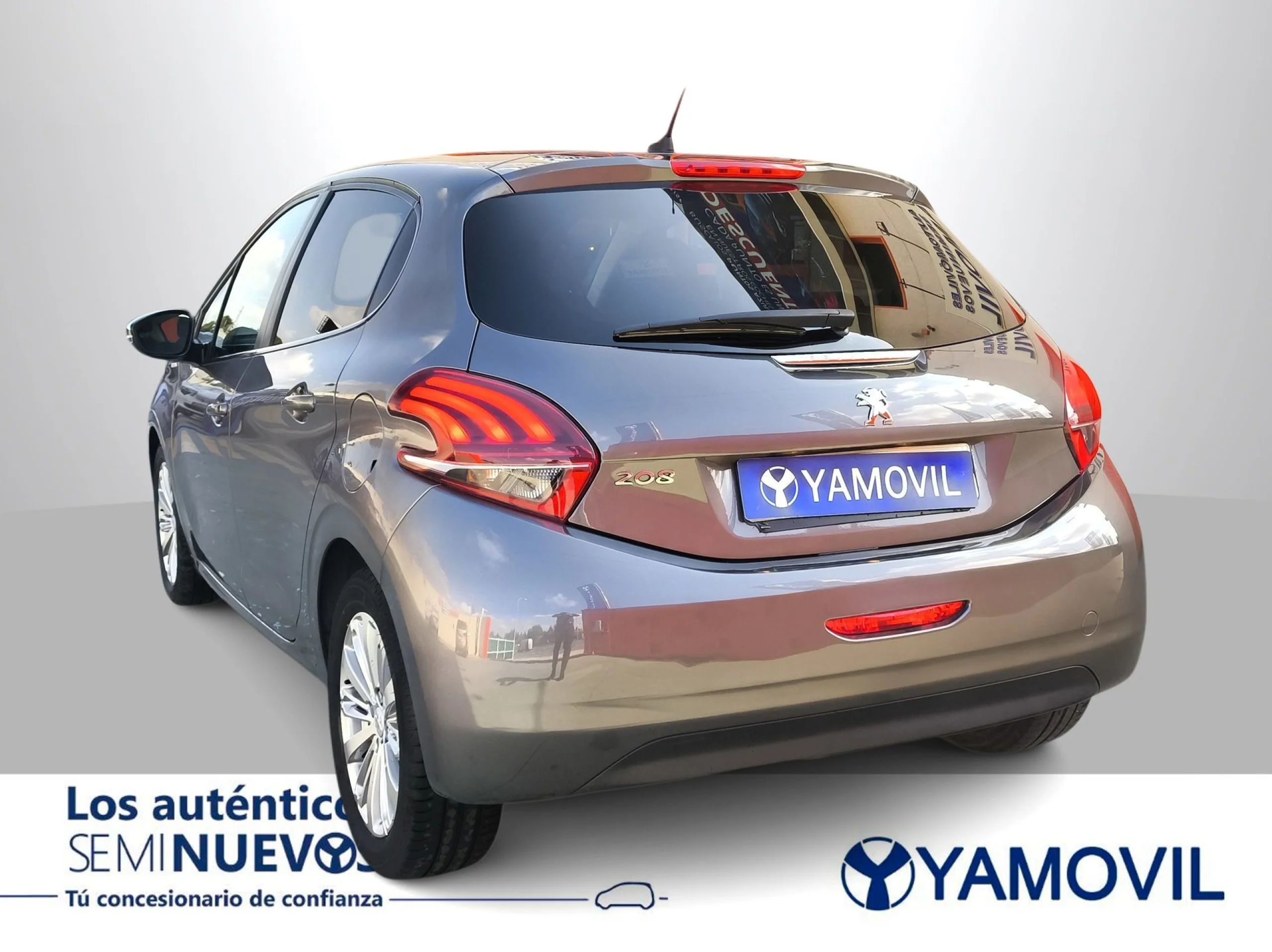 Peugeot 208 Style BlueHDi 	55 kW (75 CV) - Foto 3