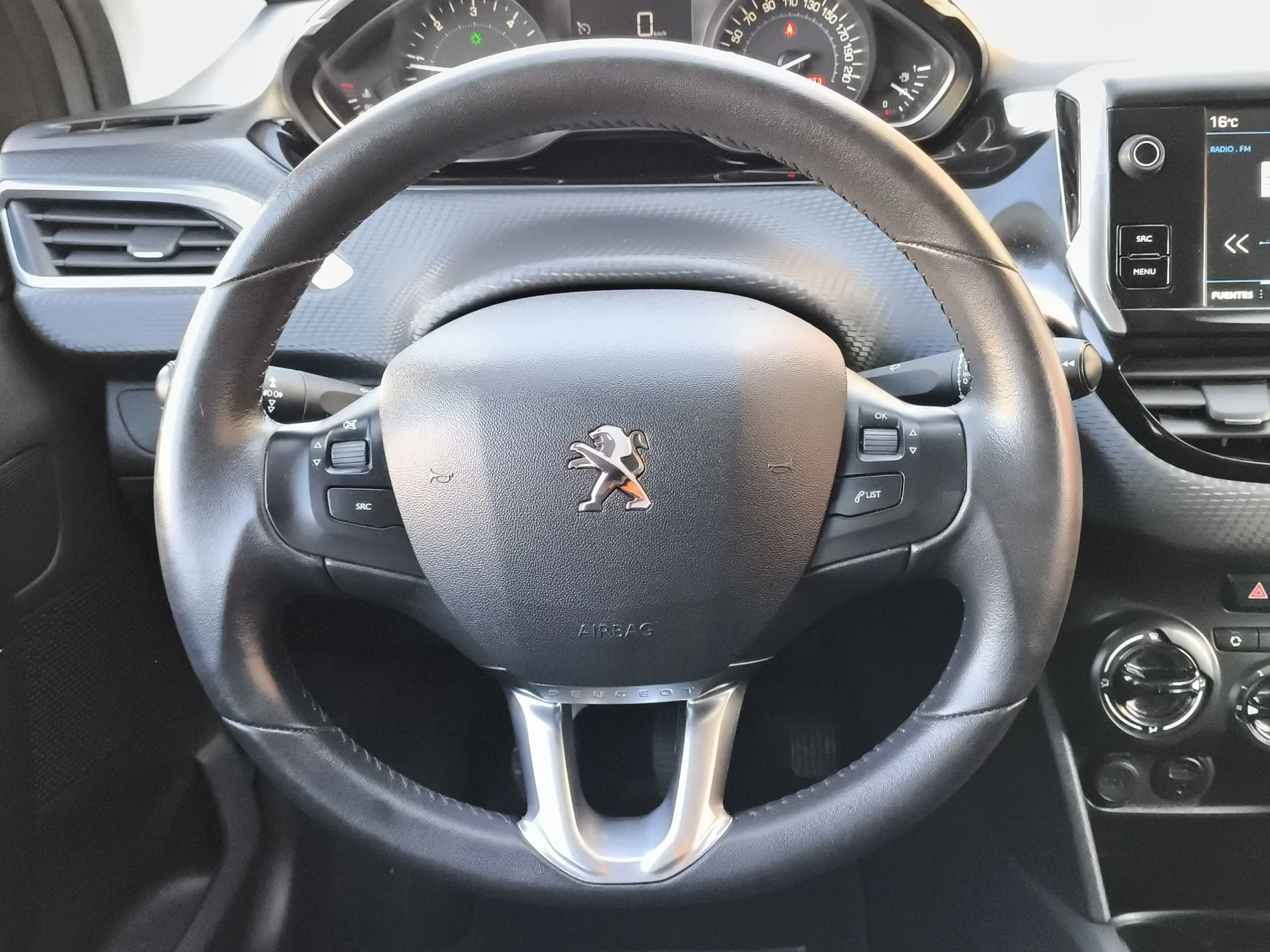 Peugeot 208 Style BlueHDi 	55 kW (75 CV) - Foto 11