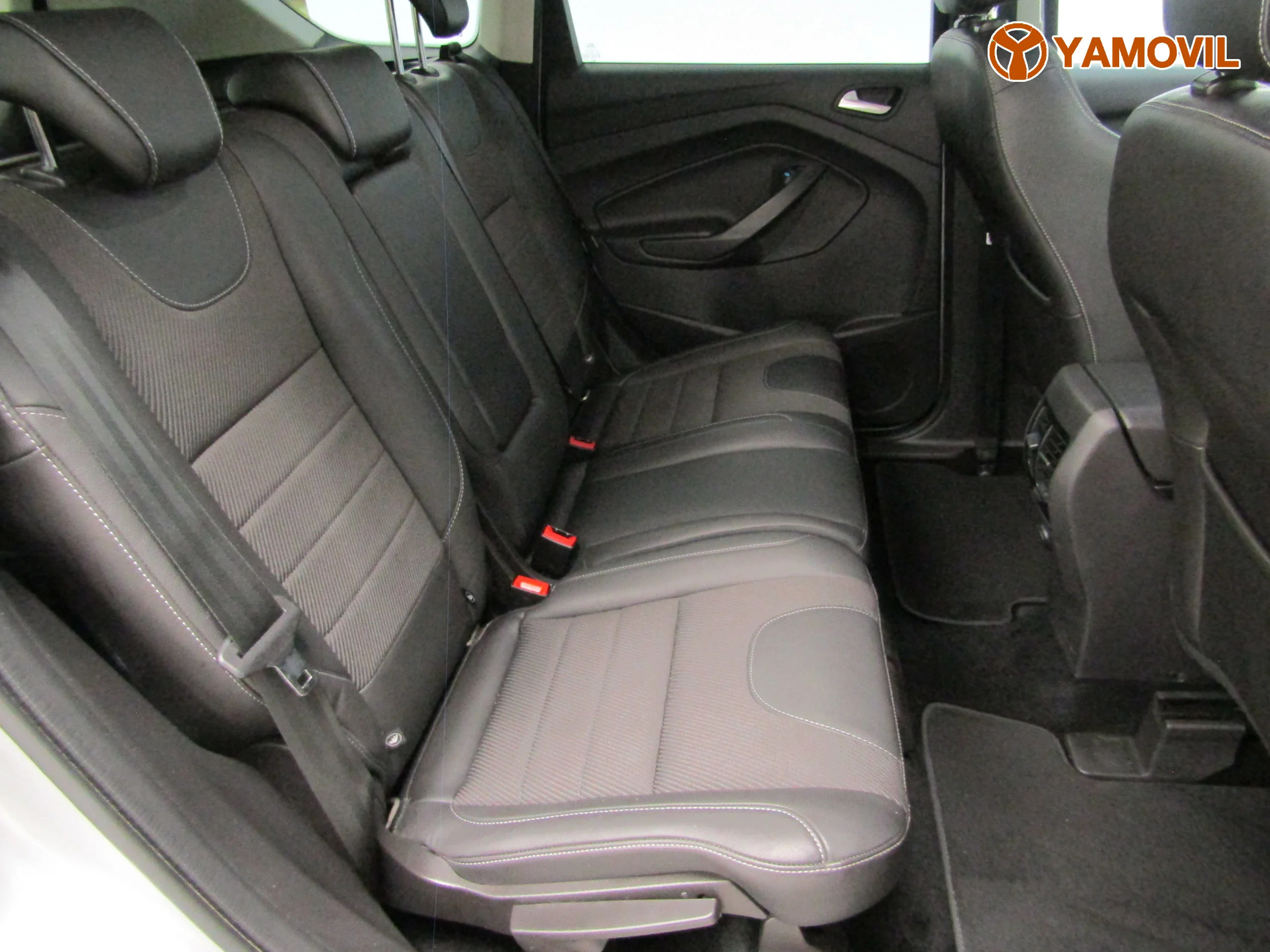 Ford Kuga 2.0TDCI TITANIUM 4X2 - Foto 16