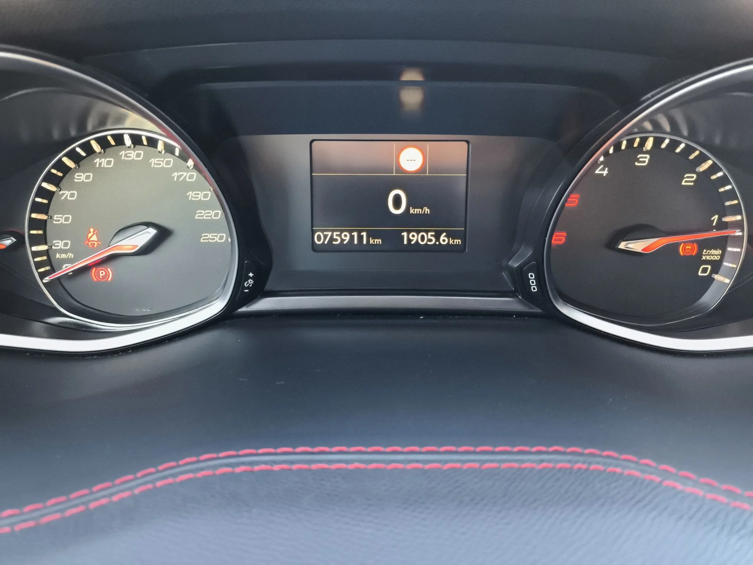 Peugeot 308 SW 2.0 BlueHDI SANDS GT Line 110 kW (150 CV) - Foto 19