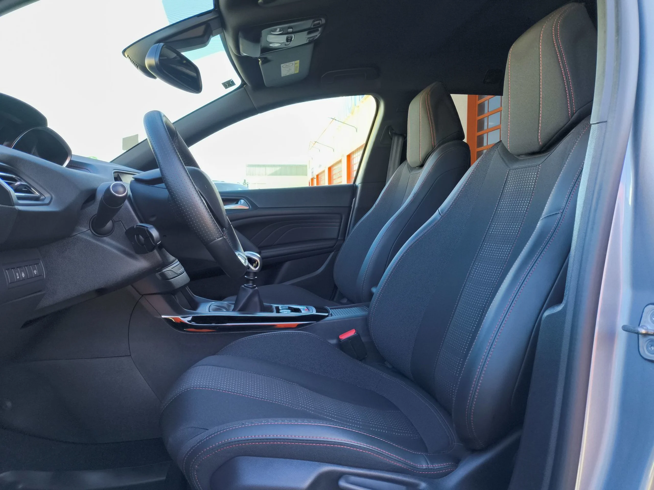 Peugeot 308 SW 2.0 BlueHDI SANDS GT Line 110 kW (150 CV) - Foto 15