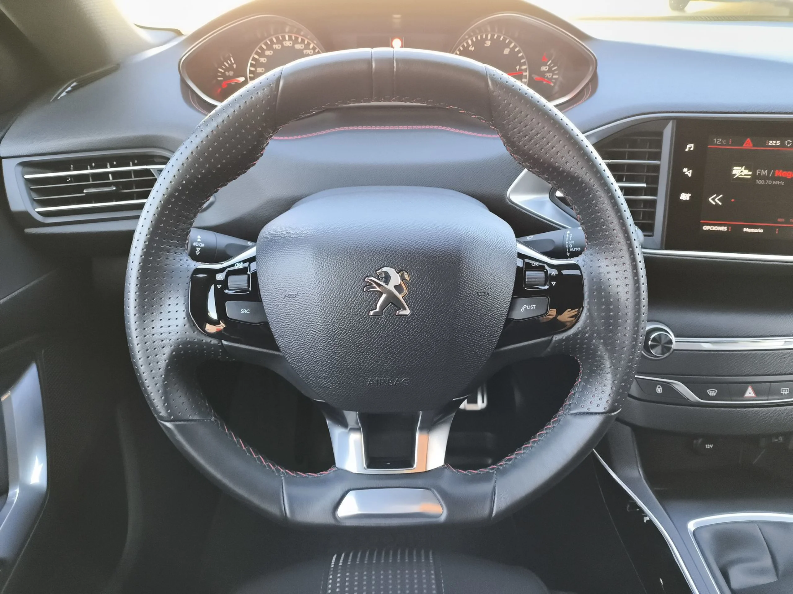 Peugeot 308 SW 2.0 BlueHDI SANDS GT Line 110 kW (150 CV) - Foto 18