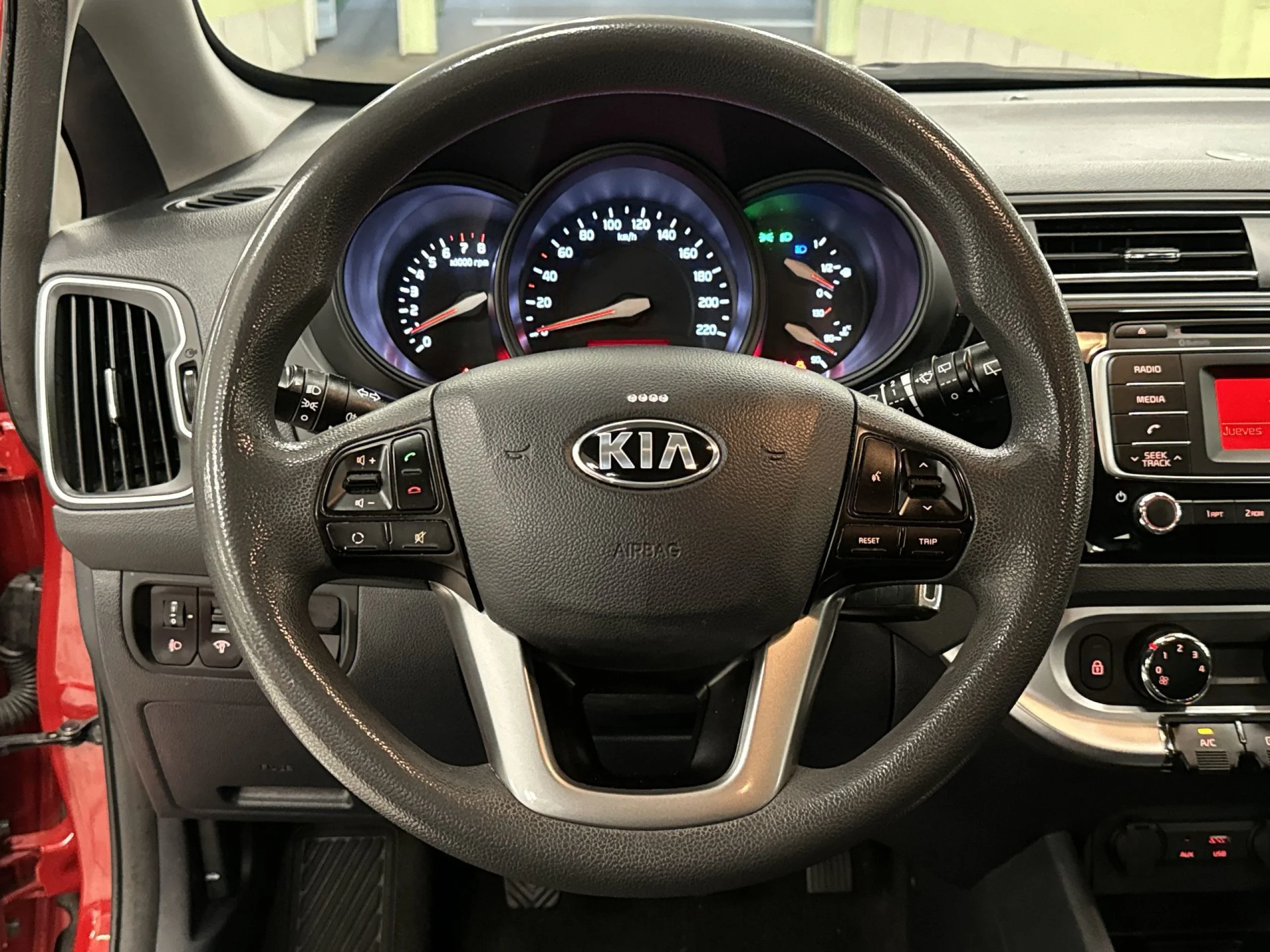 Kia Rio 1.2 CVVT Tech 62 kW (84 CV) - Foto 11